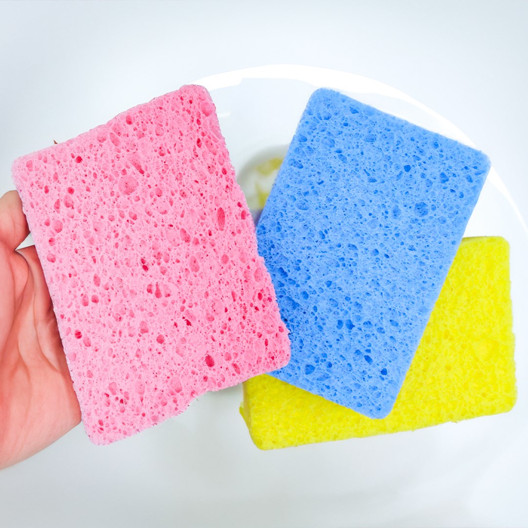 SUDA ŞİŞEN BULAŞIK SÜNGERİ 