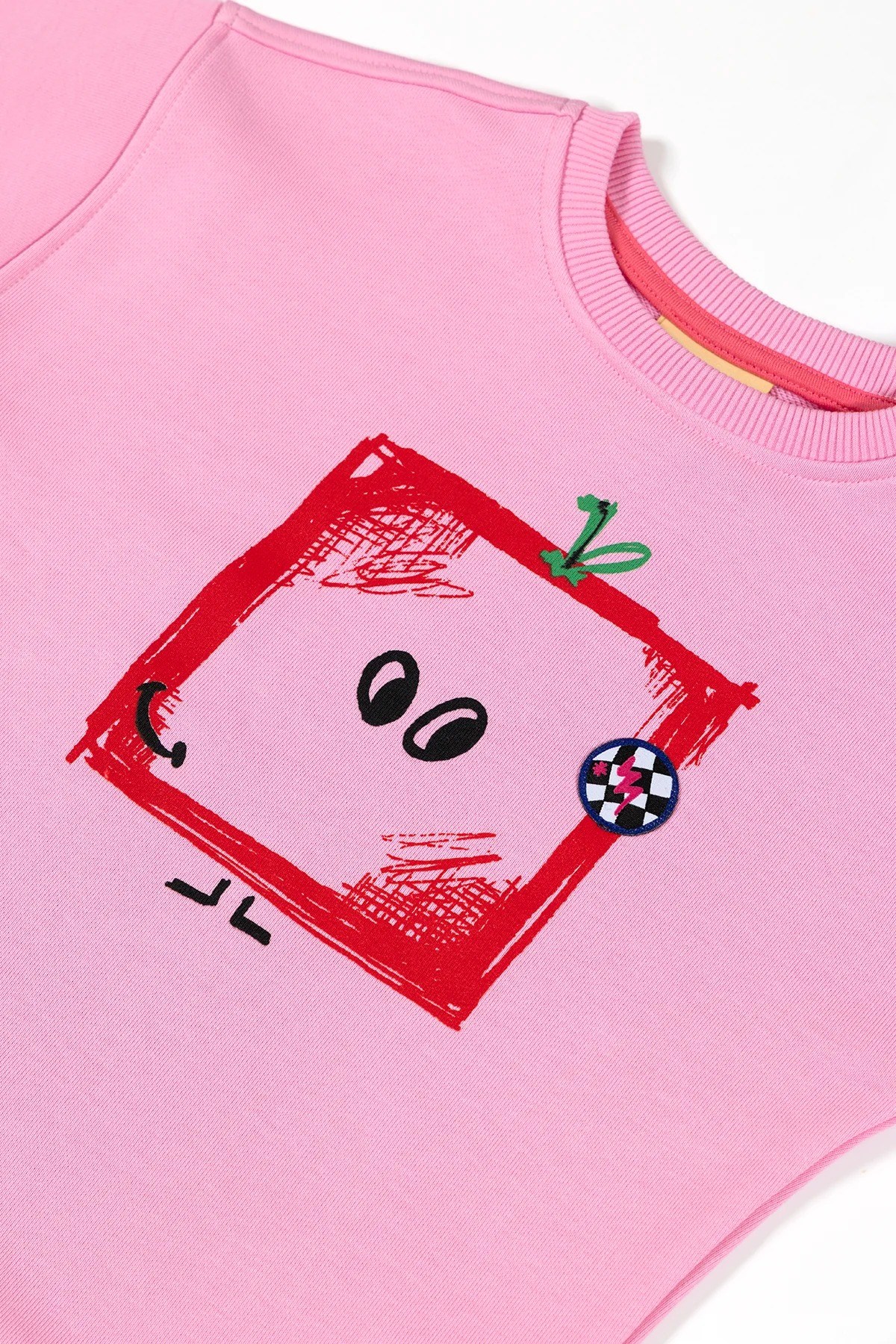 BeetleBeez- Own Your Shape Sweatshirt - Pembe
