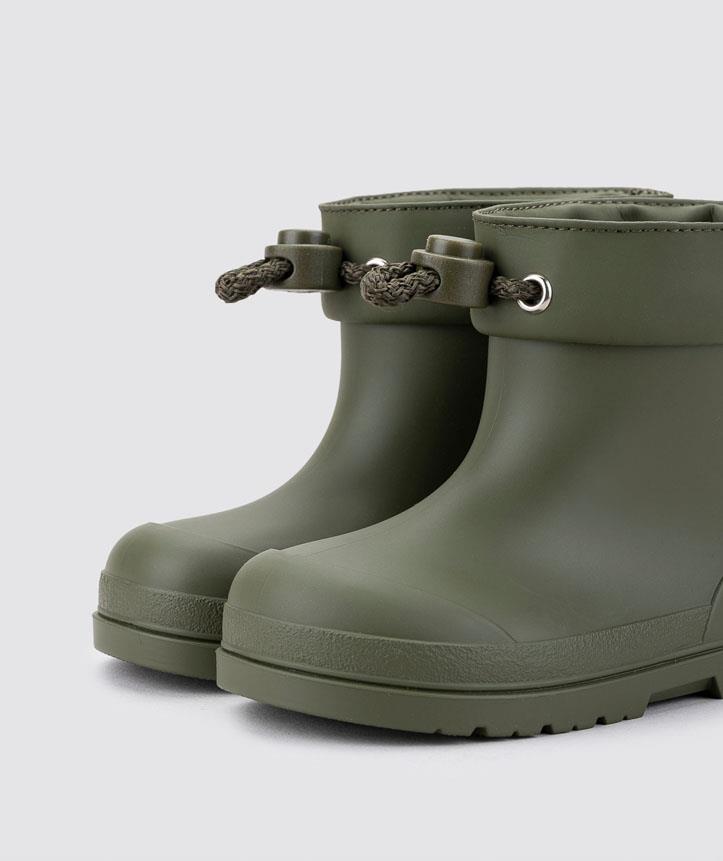 İgor Mendi Bot-Khaki