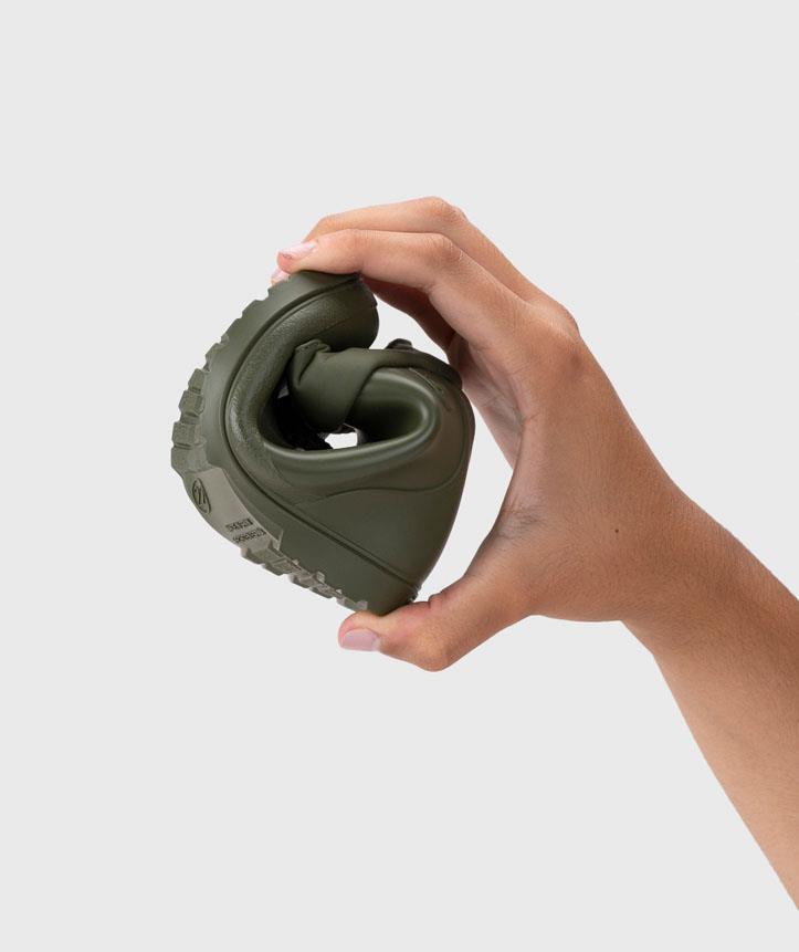 İgor Mendi Bot-Khaki