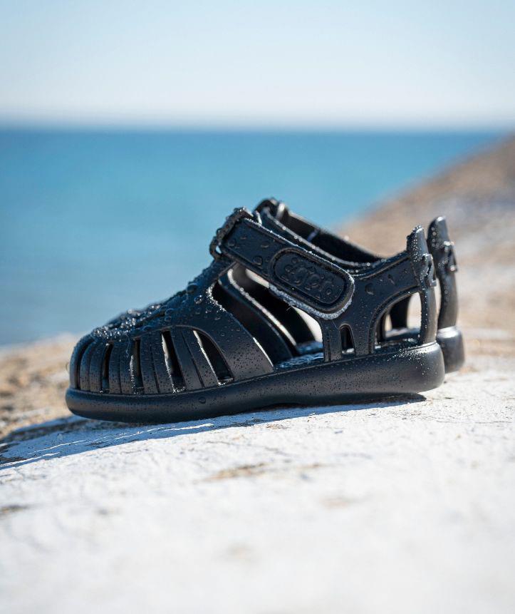 İgor Tobby Solid Sandalet-Negro