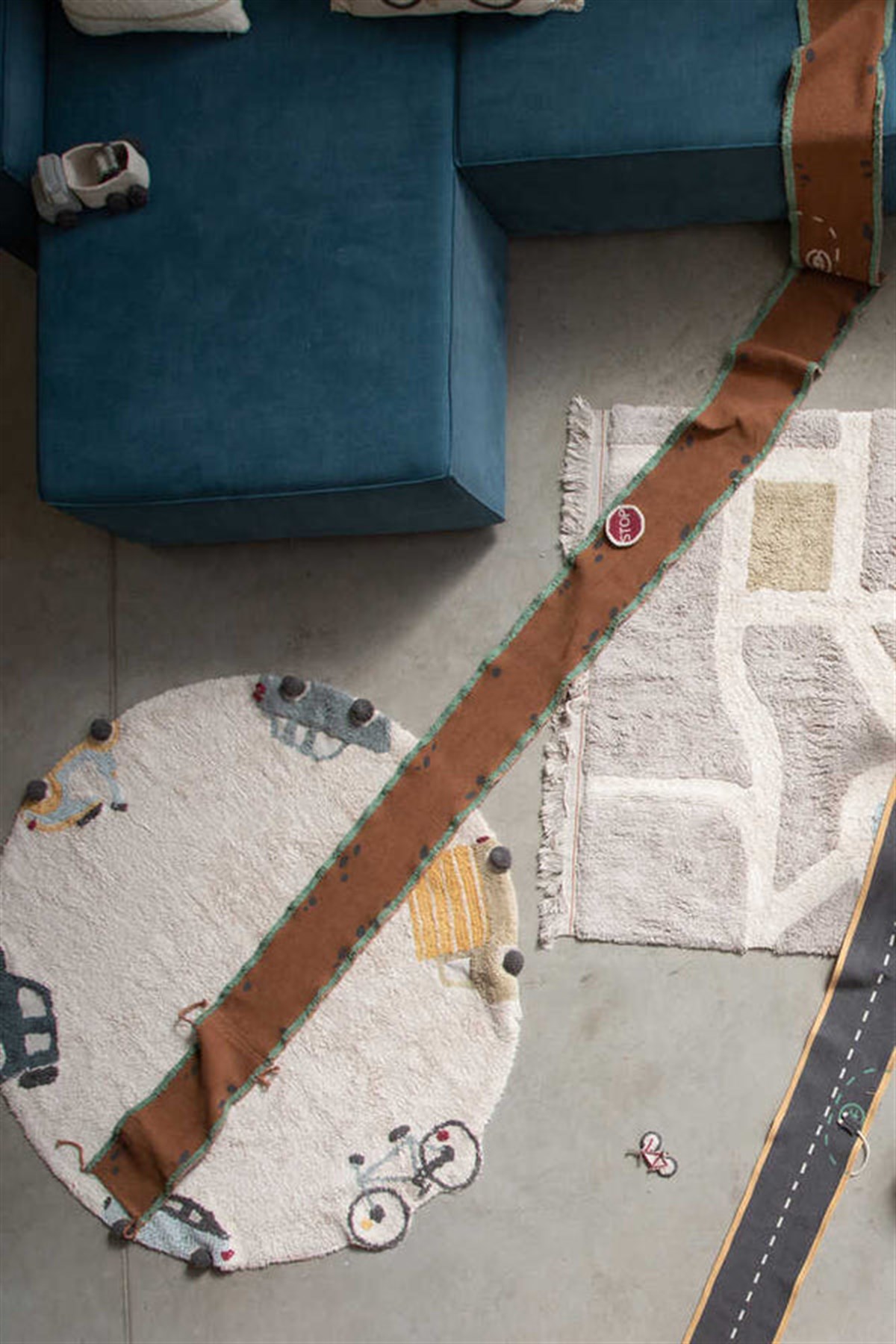 Lorena Canals Ride and Roll Safari