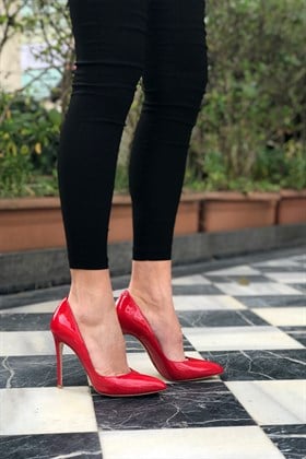 Laila Kırmızı Rugan Stiletto - TrendyTopuk.com