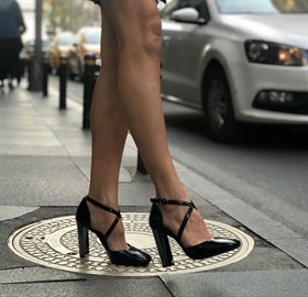 Siyah  Rugan Topuklu Ayakkabı  - CANDY