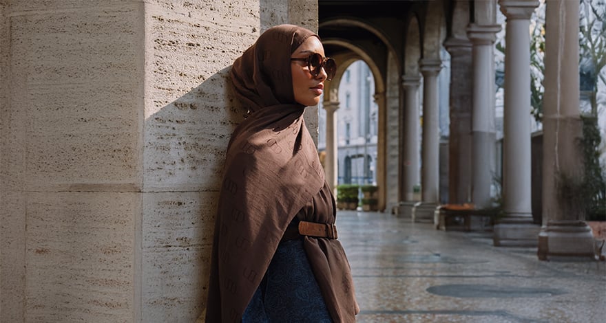 2026 Şal Trendleri: Doğal Dokular, Yumuşak Renkler ve Minimal Kombinler