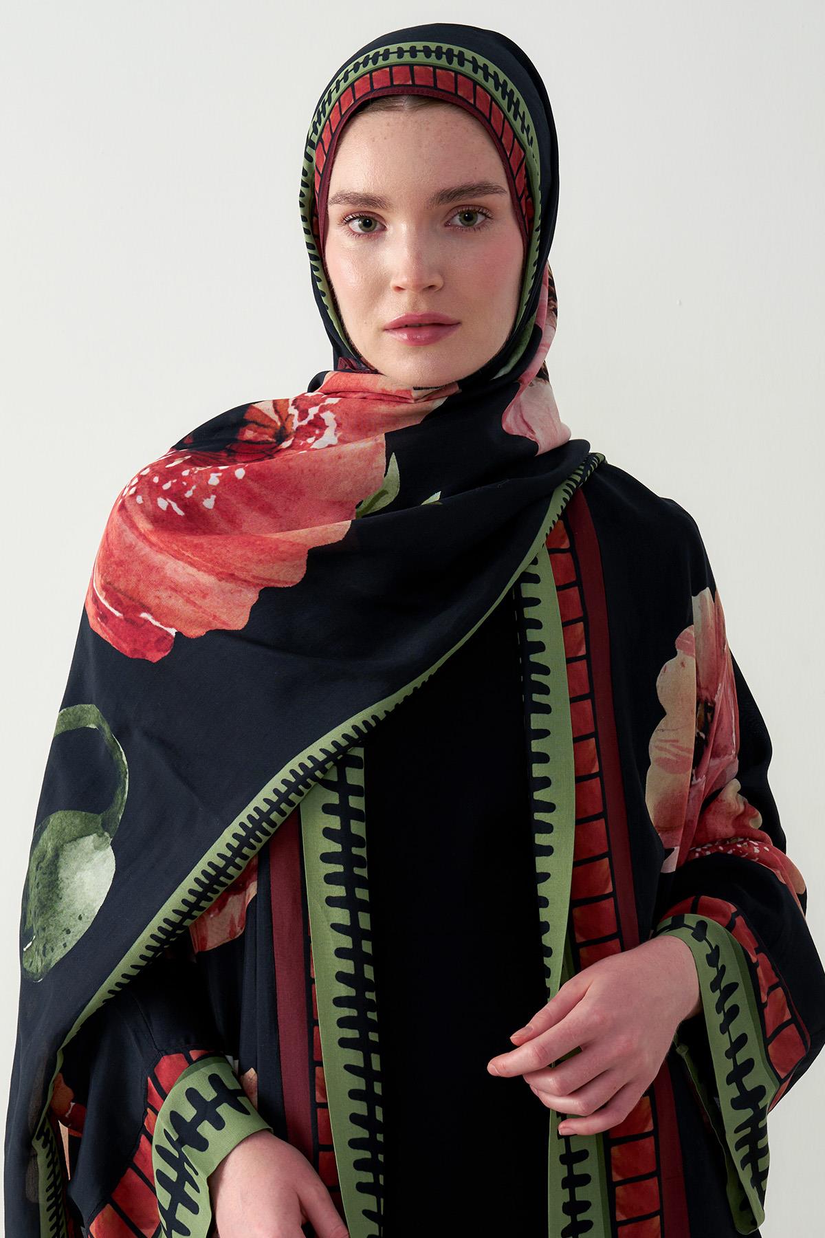 Roselle Monogram Floş Şal Siyah