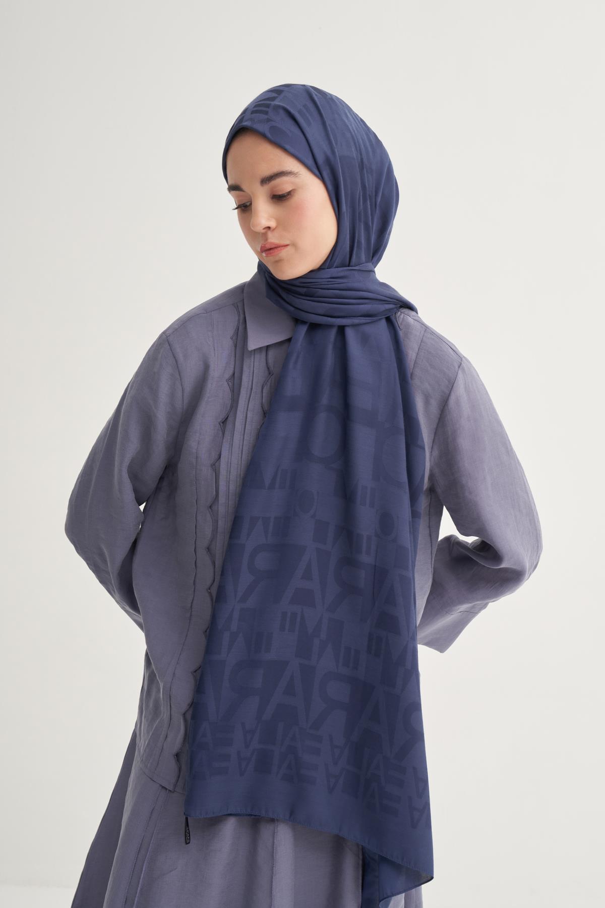 Yazı Desen Jakar İtalyan İpekli Şal Lacivert