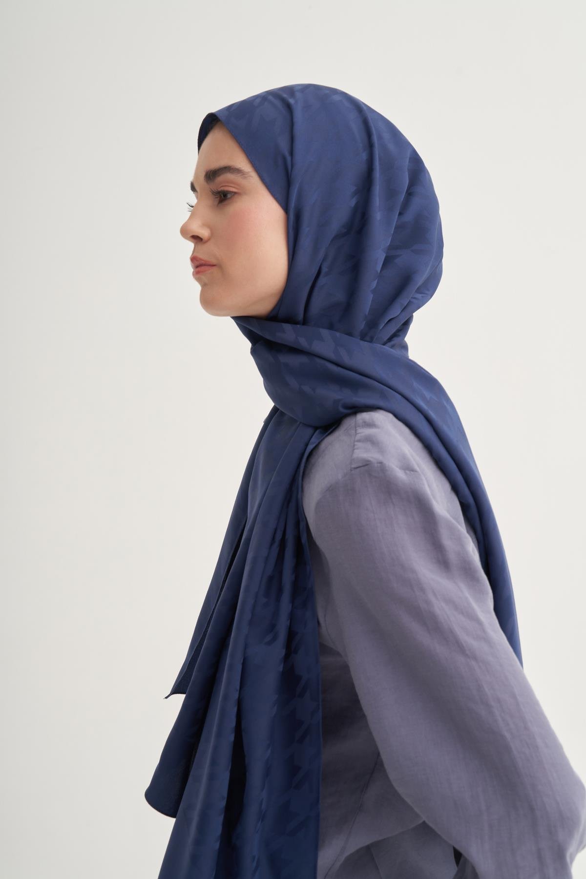 Kazayağı Desen Pamuk İpek Şal Lacivert