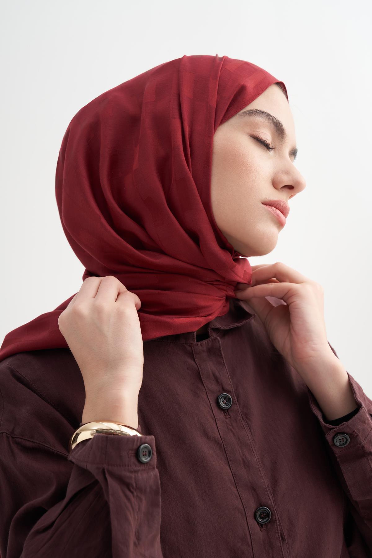 Küpçizgi Jakar İtalyan İpekli Şal Bordo