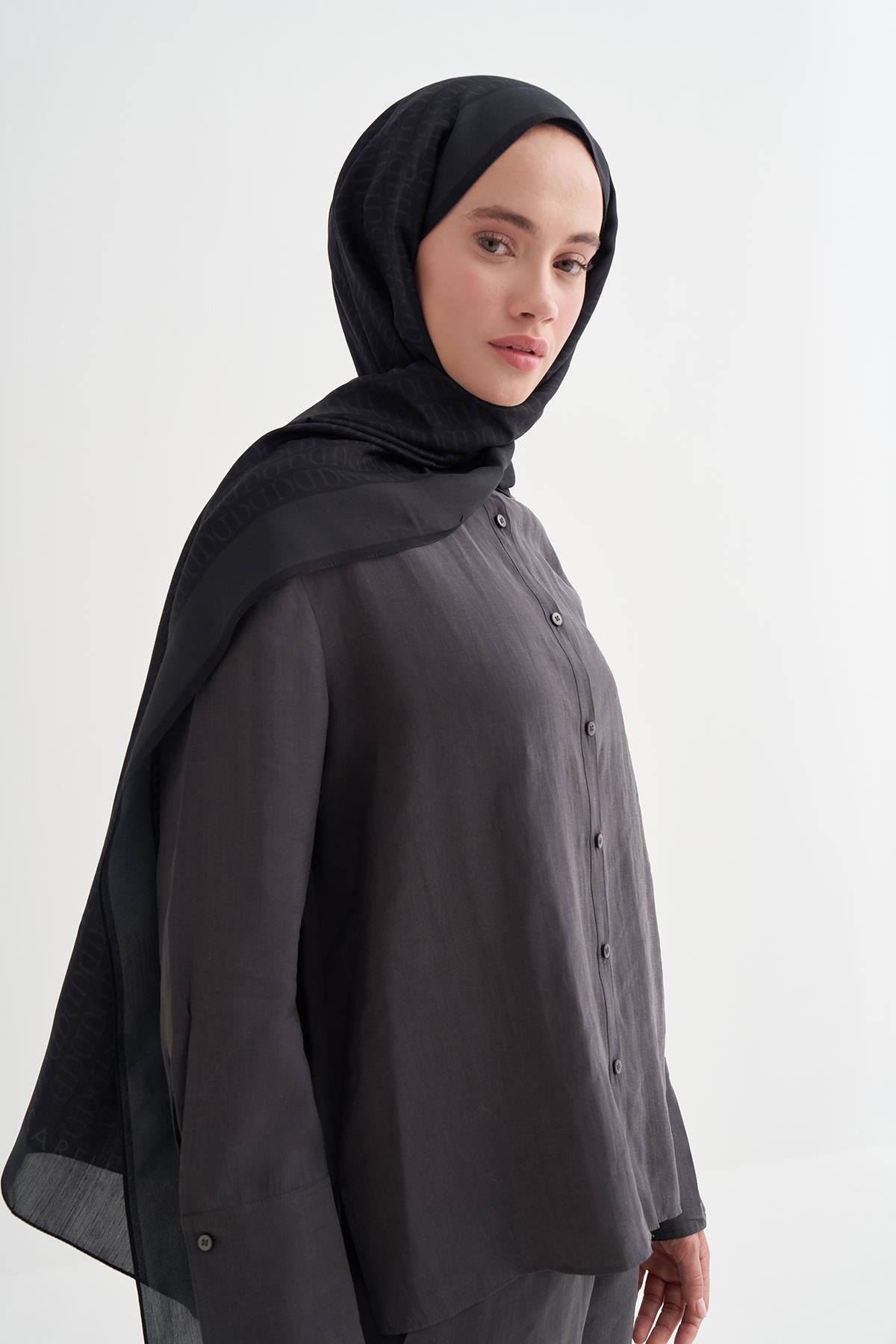 Vector Monogram Floş Şal Siyah