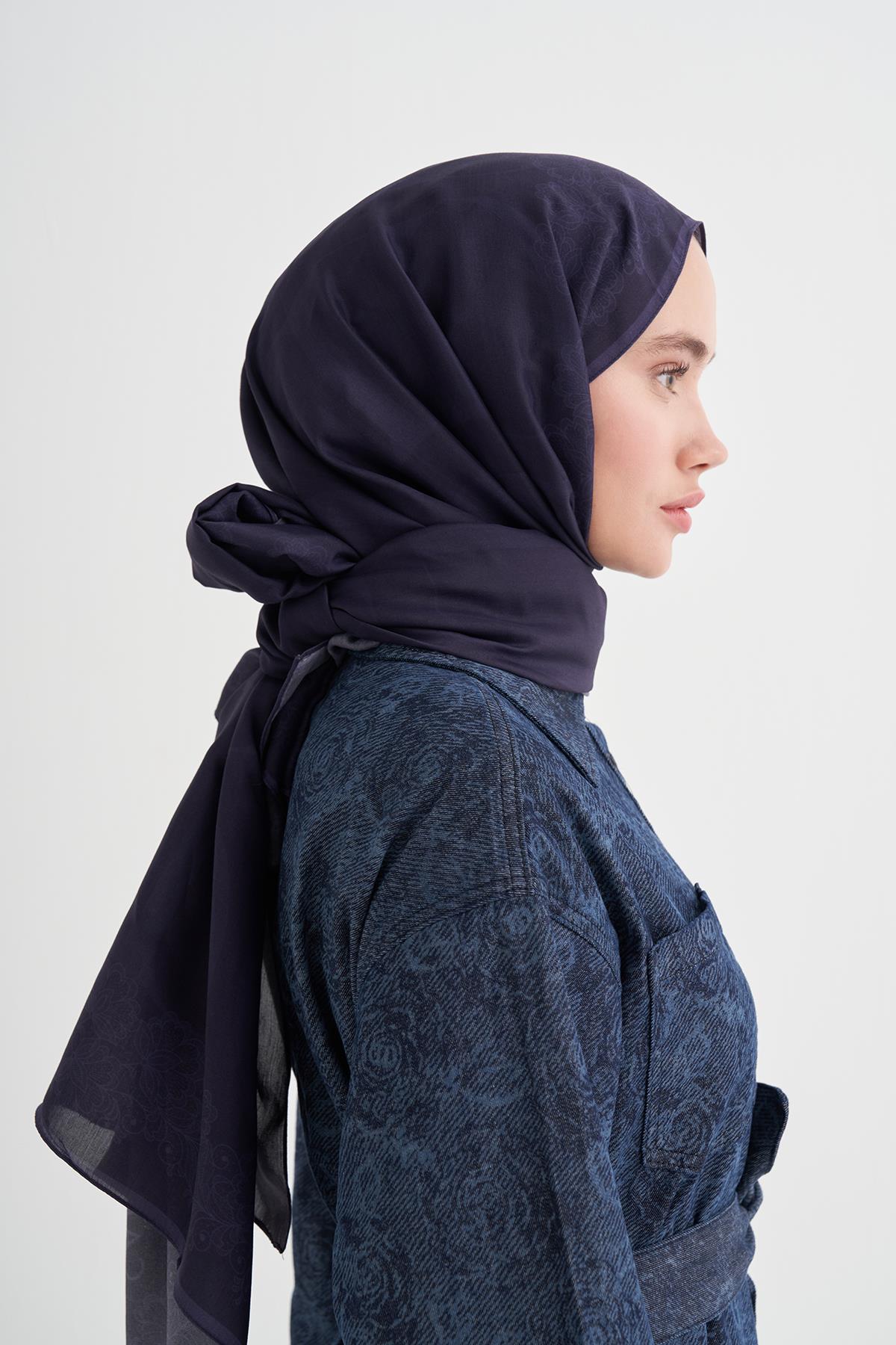 Floral Monogram Floş Şal Morcivert