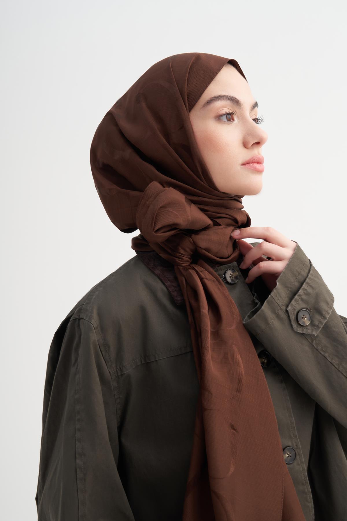 Monogram Desen Rina Floş Jakar Şal Çikolata Kahve