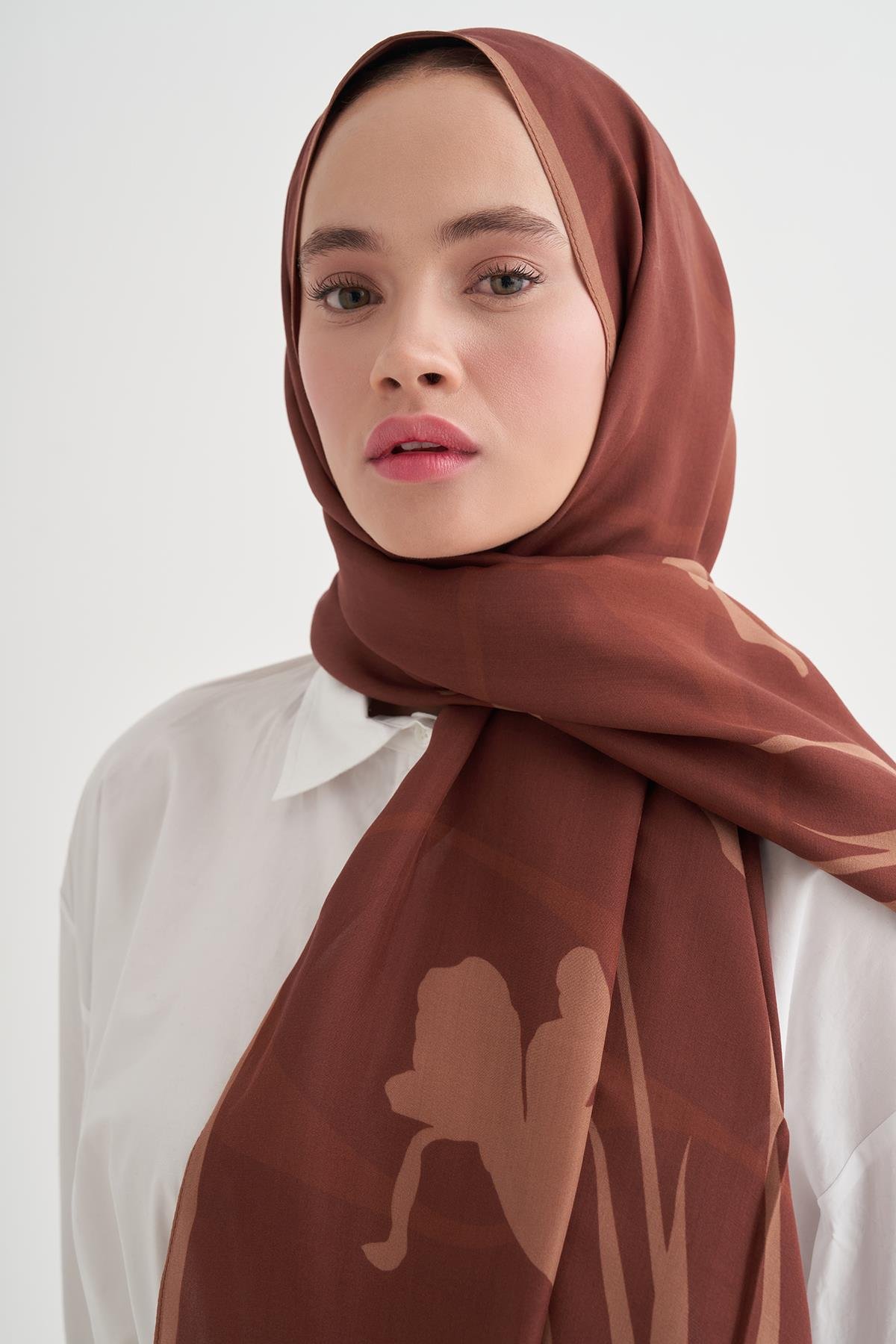 Vera Monogram Floş Şal Taba