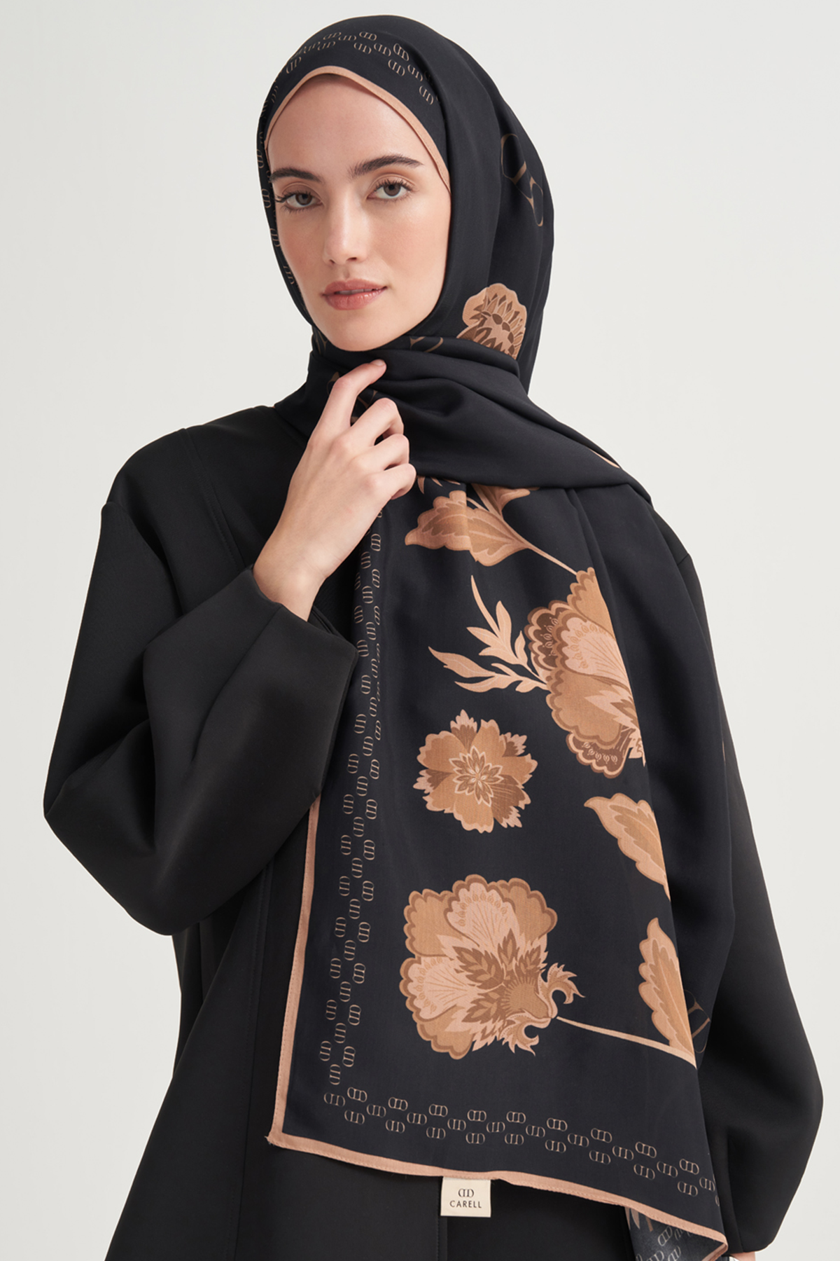 Golden Monogram Floş Şal Siyah