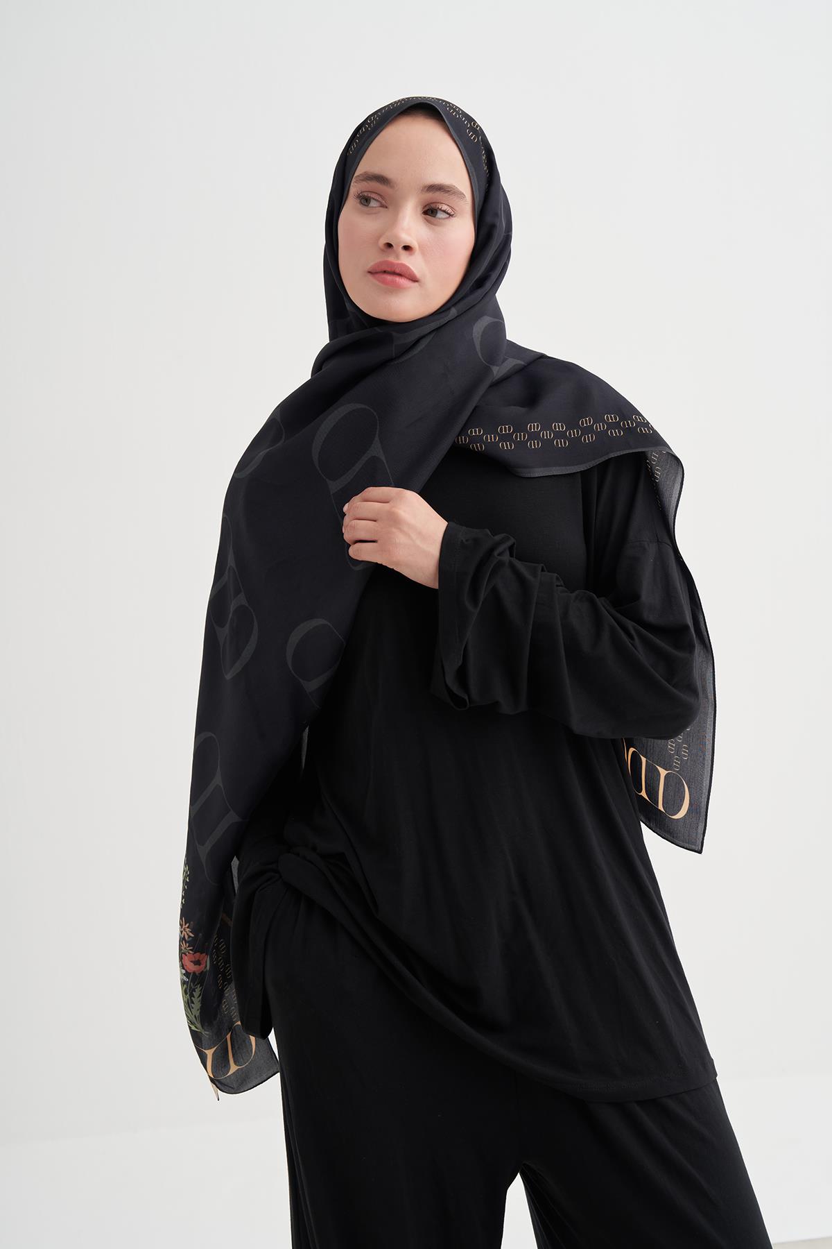 Elegance Monogram Floş Şal Siyah