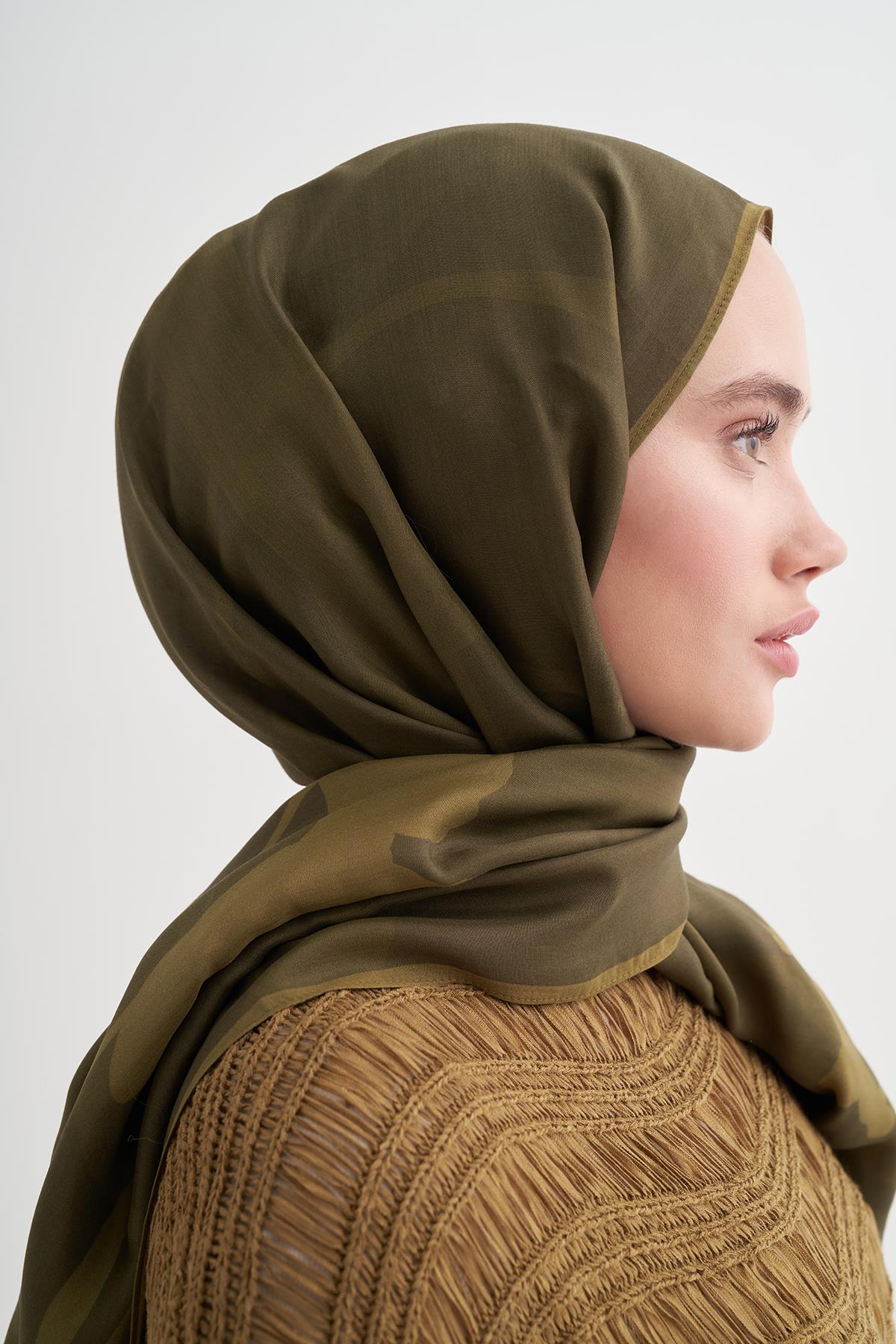 Vera Monogram Floş Şal Zeytin Yeşili