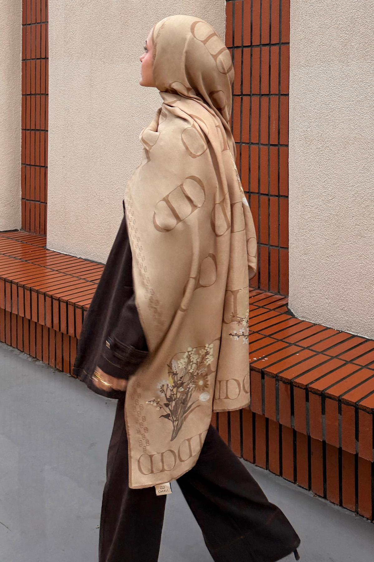 Elegance Monogram Floş Şal Camel