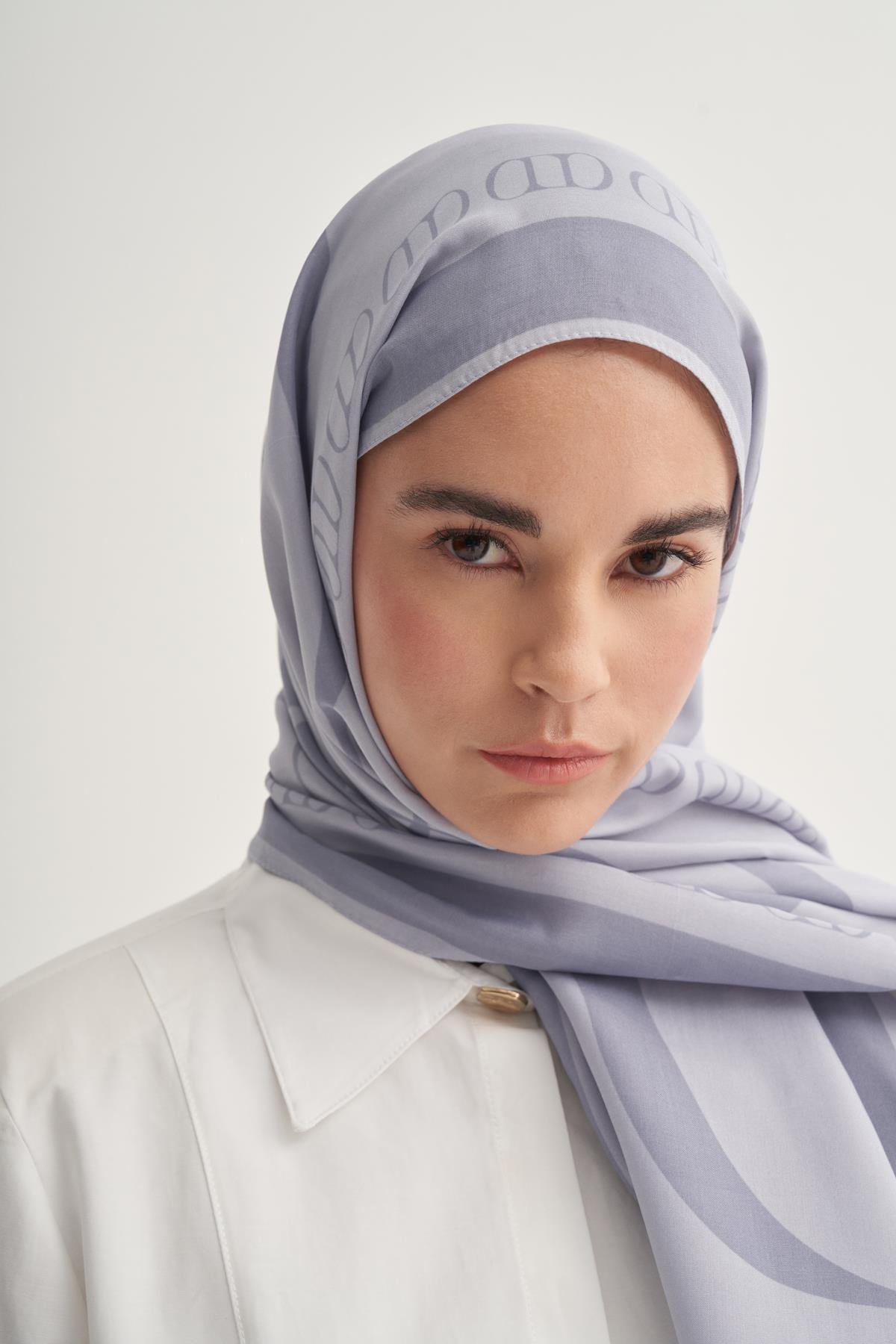 Aura Monogram Floş Şal Füme