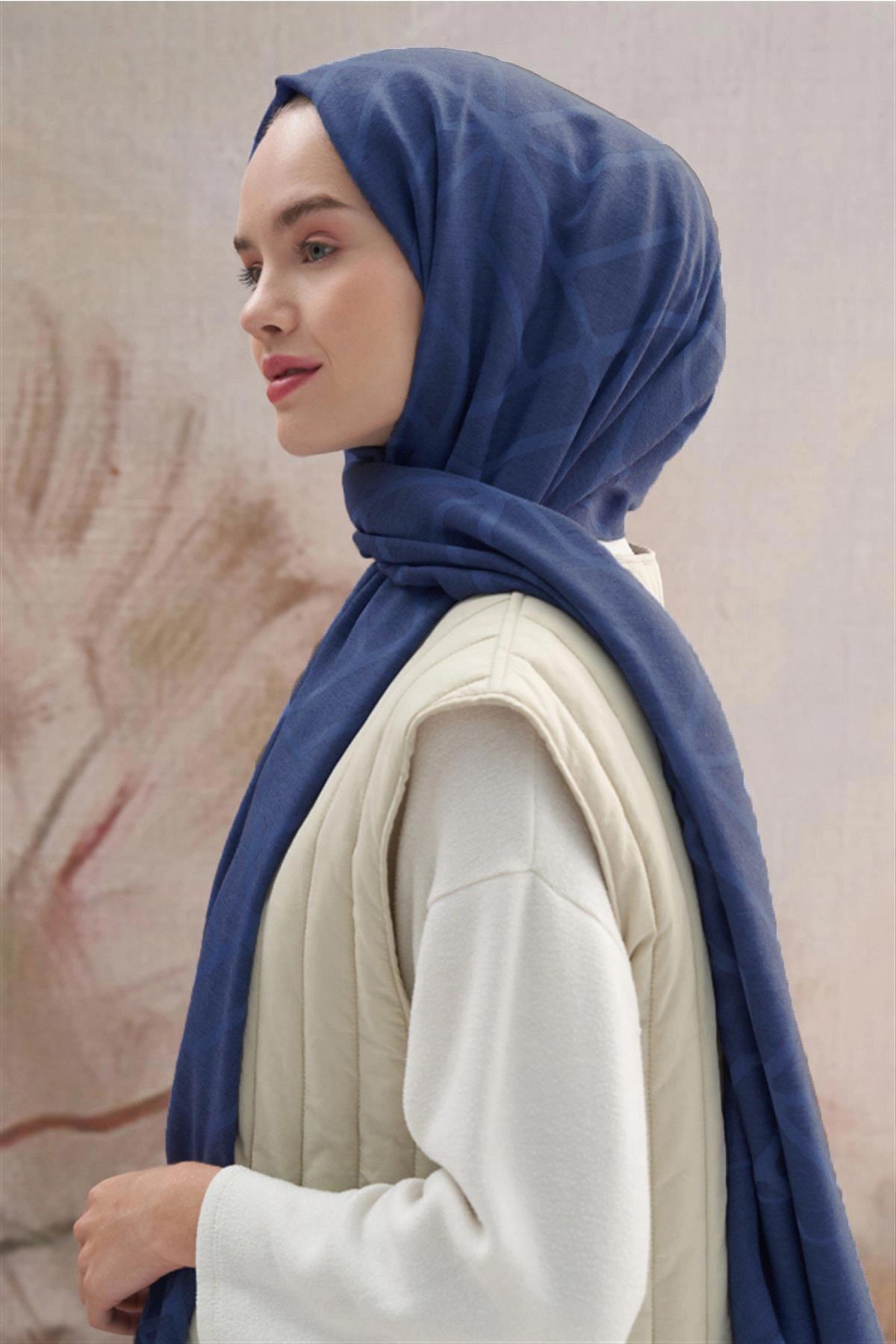 Vence Çift Taraflı Geometrik Desen İpek Şal İndigo