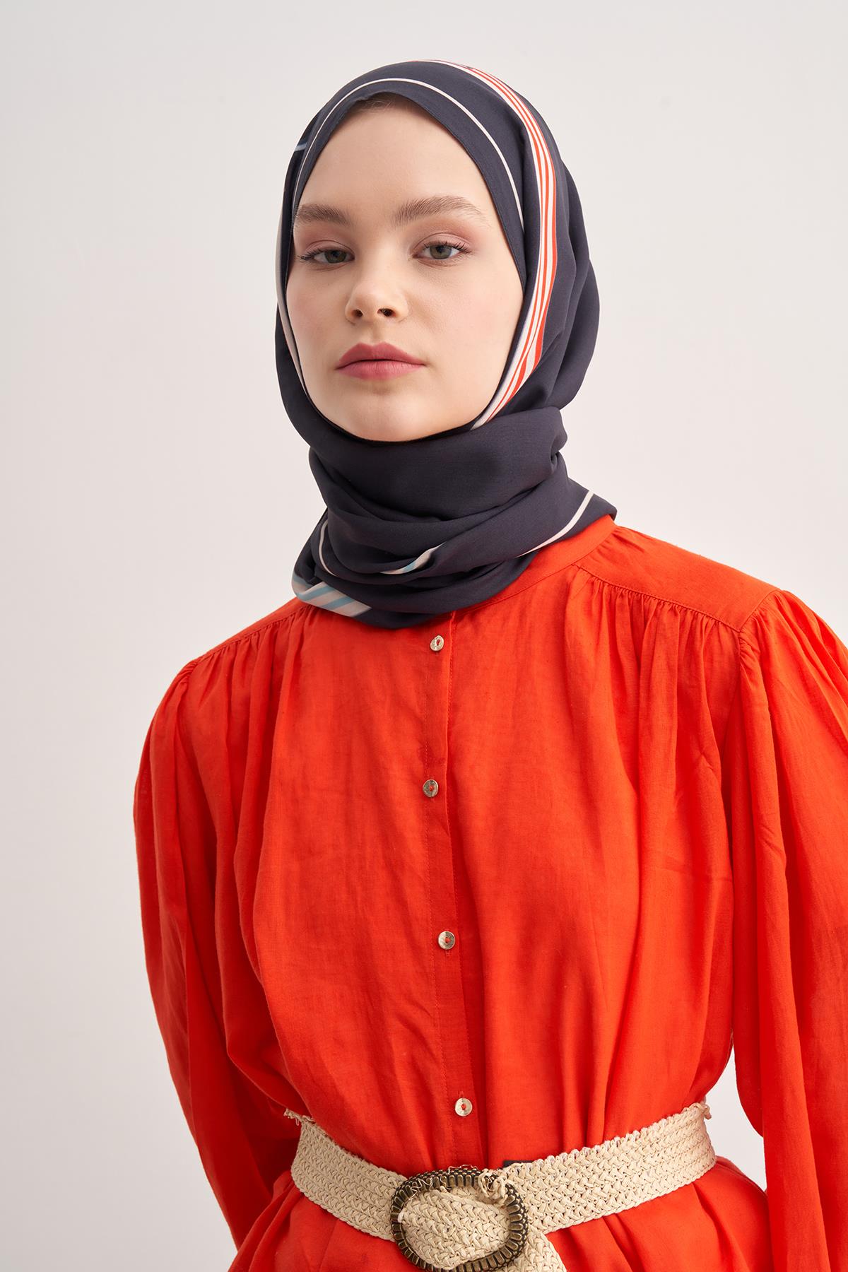 Mono Lacivert Monogram Floş Şal