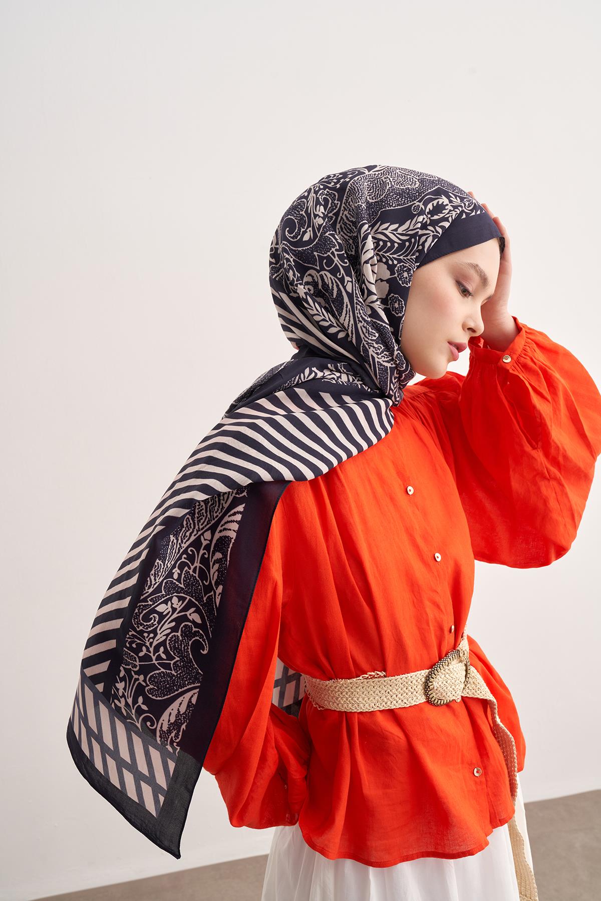 Sahra Koyu Lacivert Vela Floş Şal