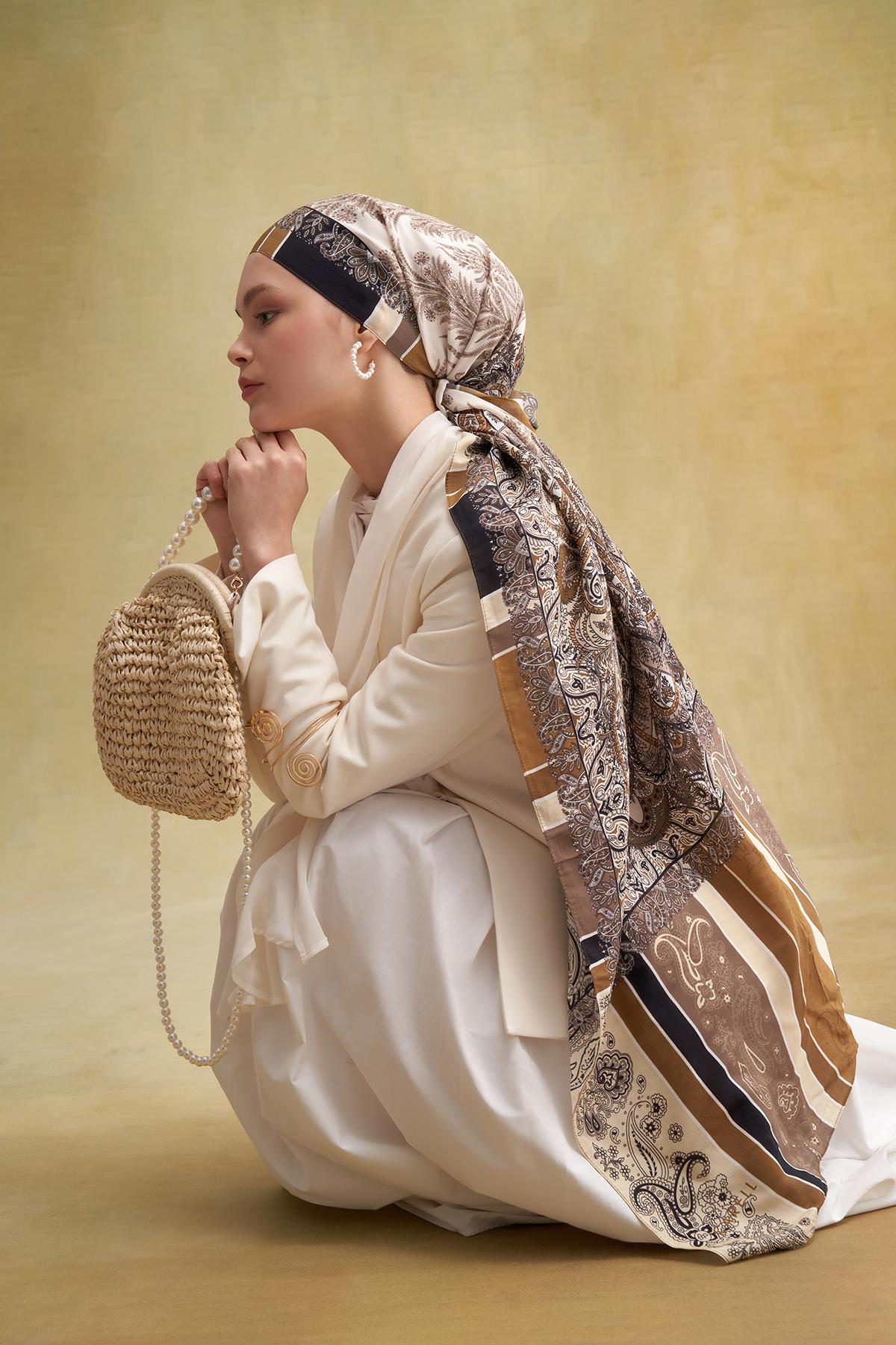 Ivory Ceviz Vela Floş Şal