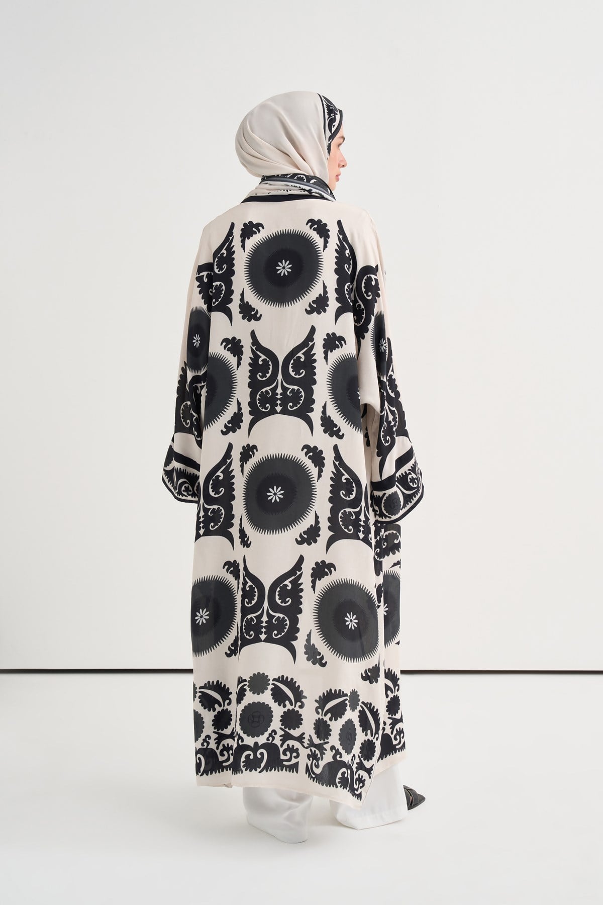 Selene Floş Abaya Siyah