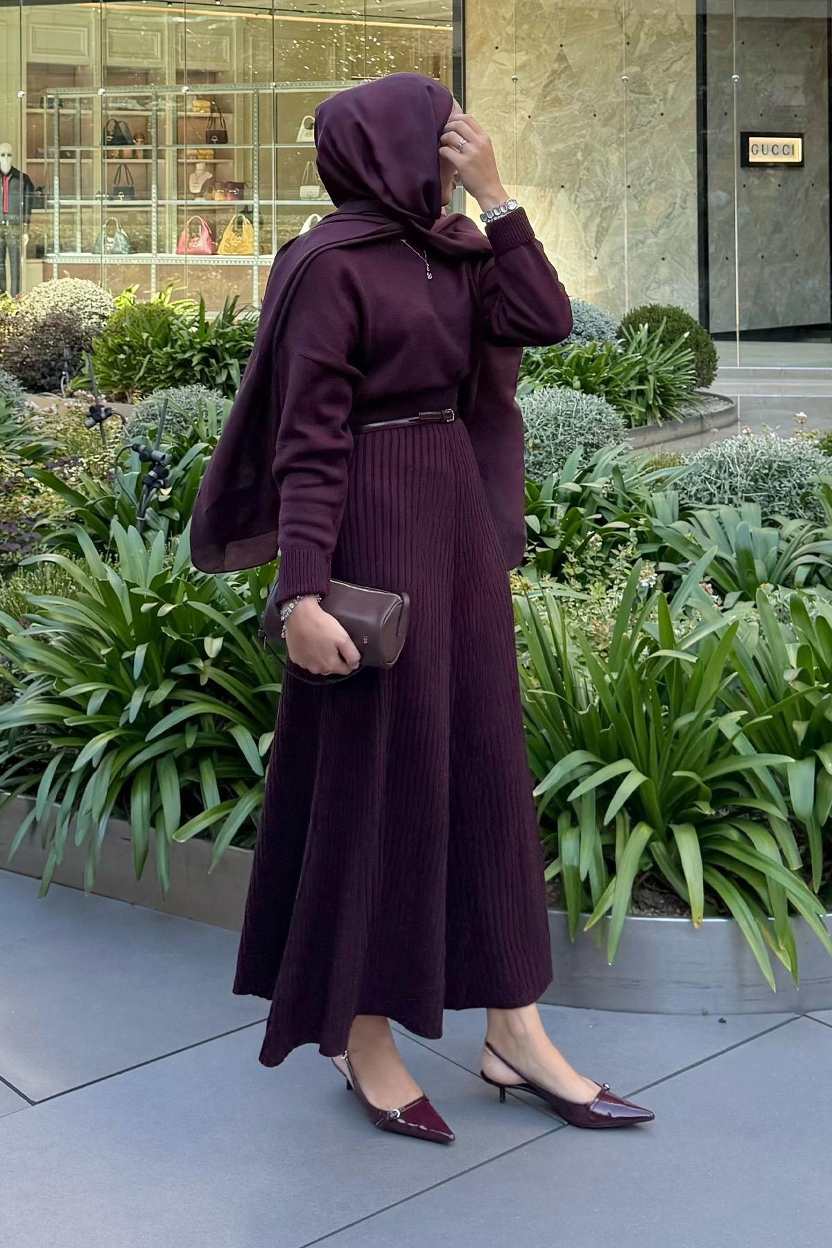 Rabia Dağdevirenin Tercihi Fitilli Triko Etekli Takım Mürdüm