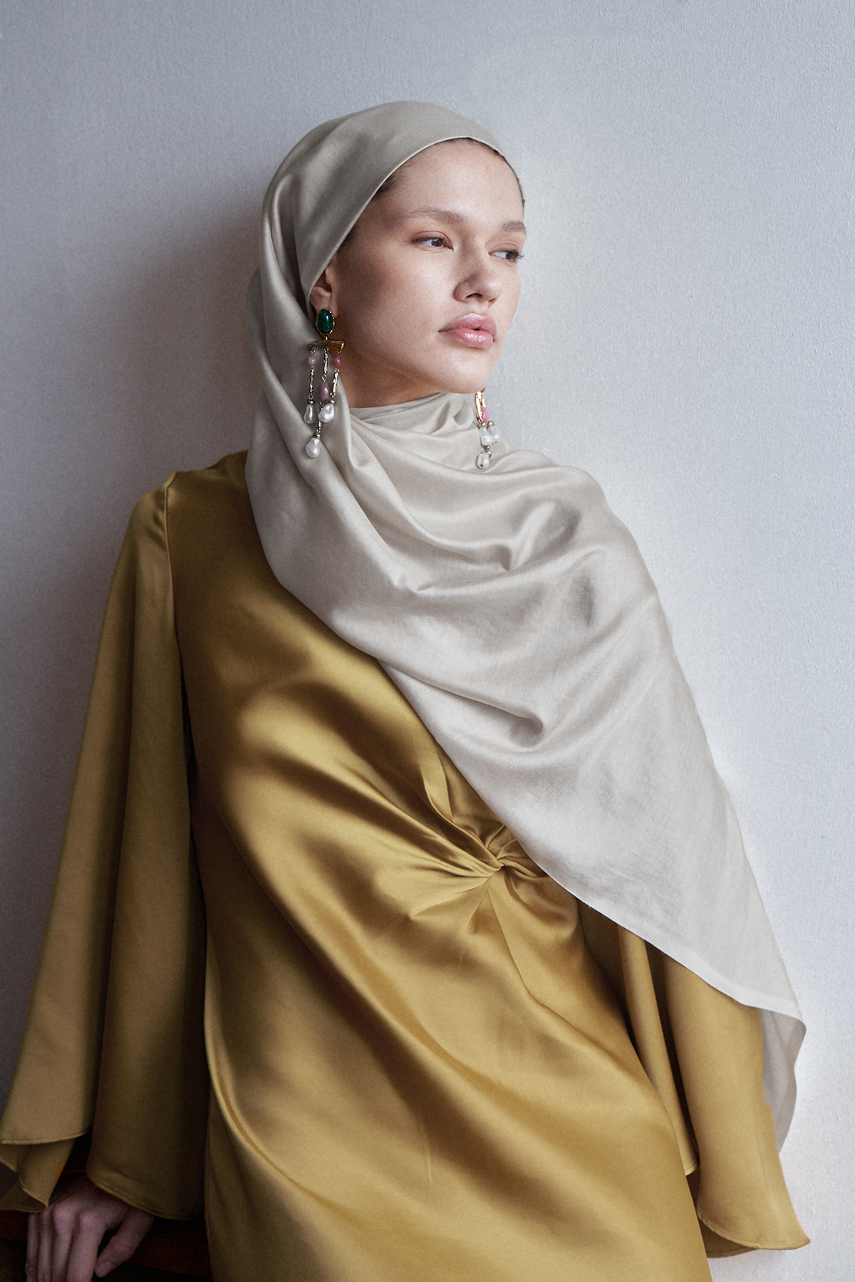 Açık Gri Düz İpek Şal