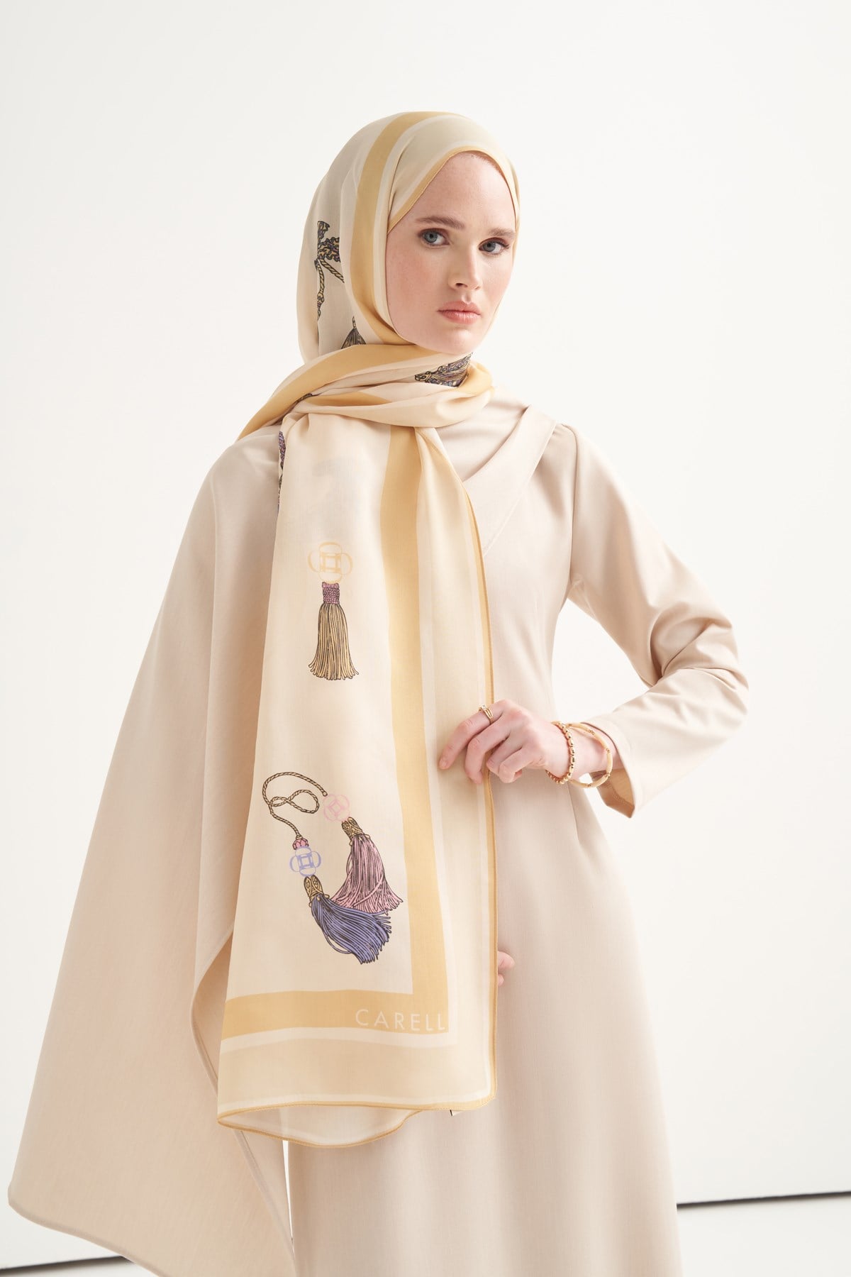 Tassel Floş Şal Gold