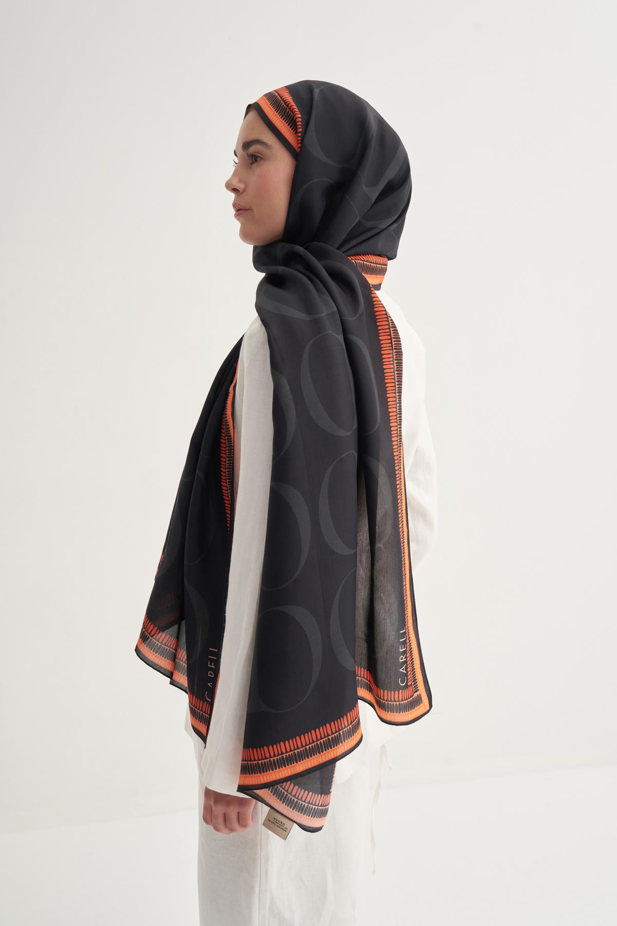 Side Monogram Floş Şal Siyah