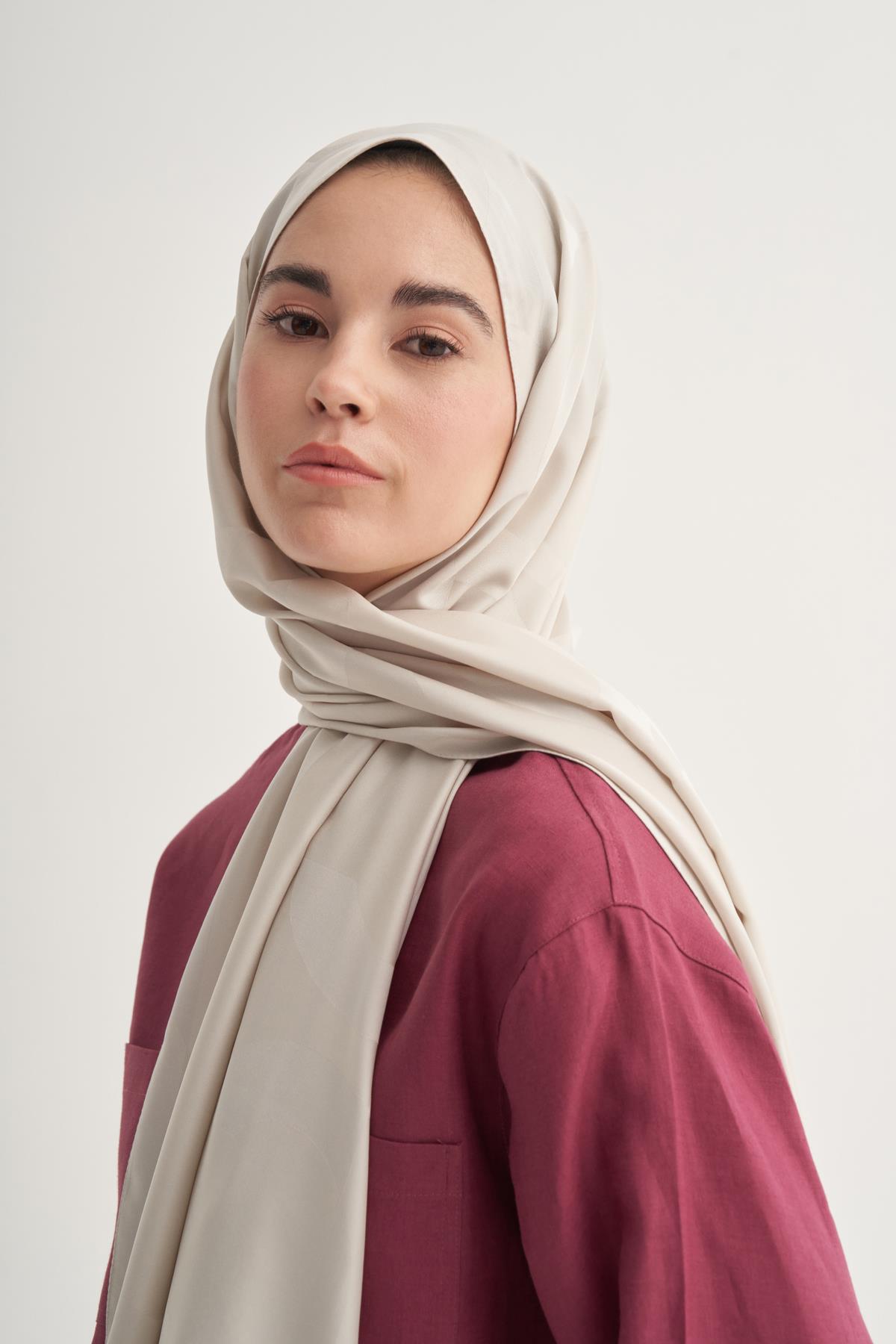 C Desen Monogram Pamuk İpek Şal Camel