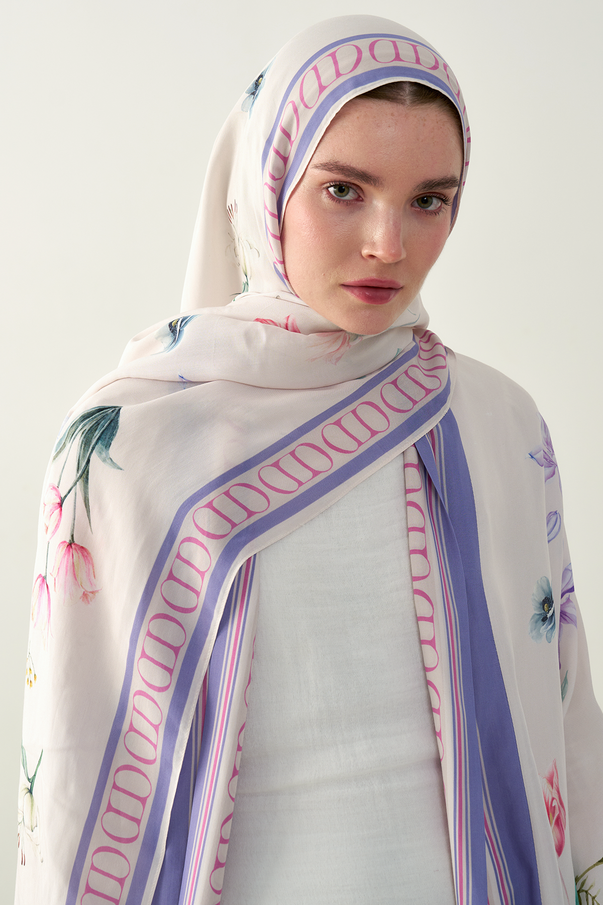 Dream Çiçekli Monogram Floş Şal Krem