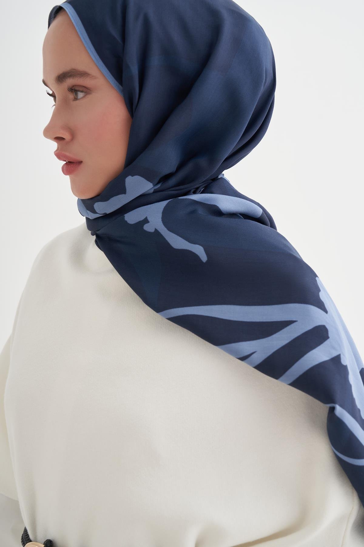 Vera Monogram Floş Şal Koyu Lacivert