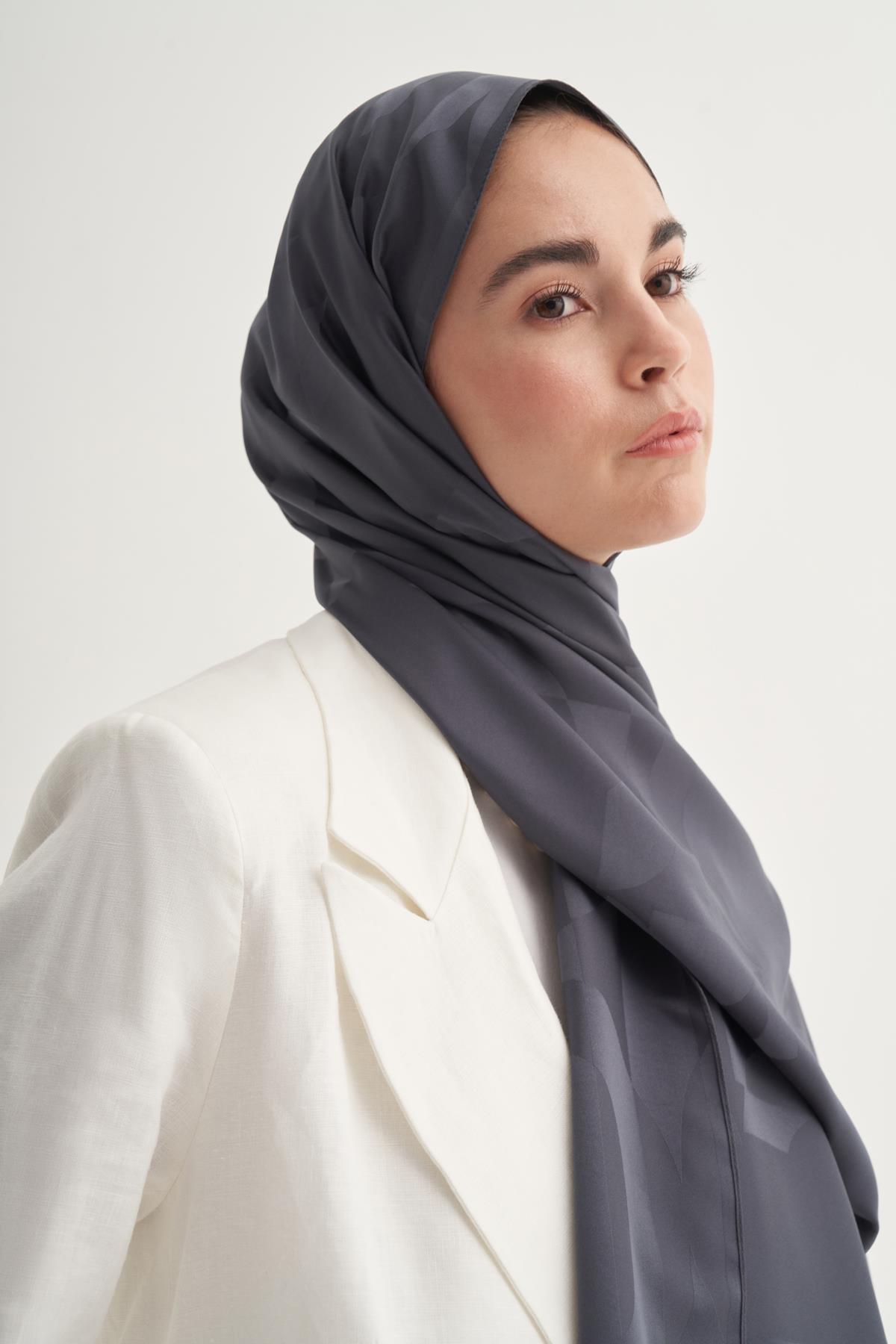 C Desen Monogram Pamuk İpek Şal Antrasit