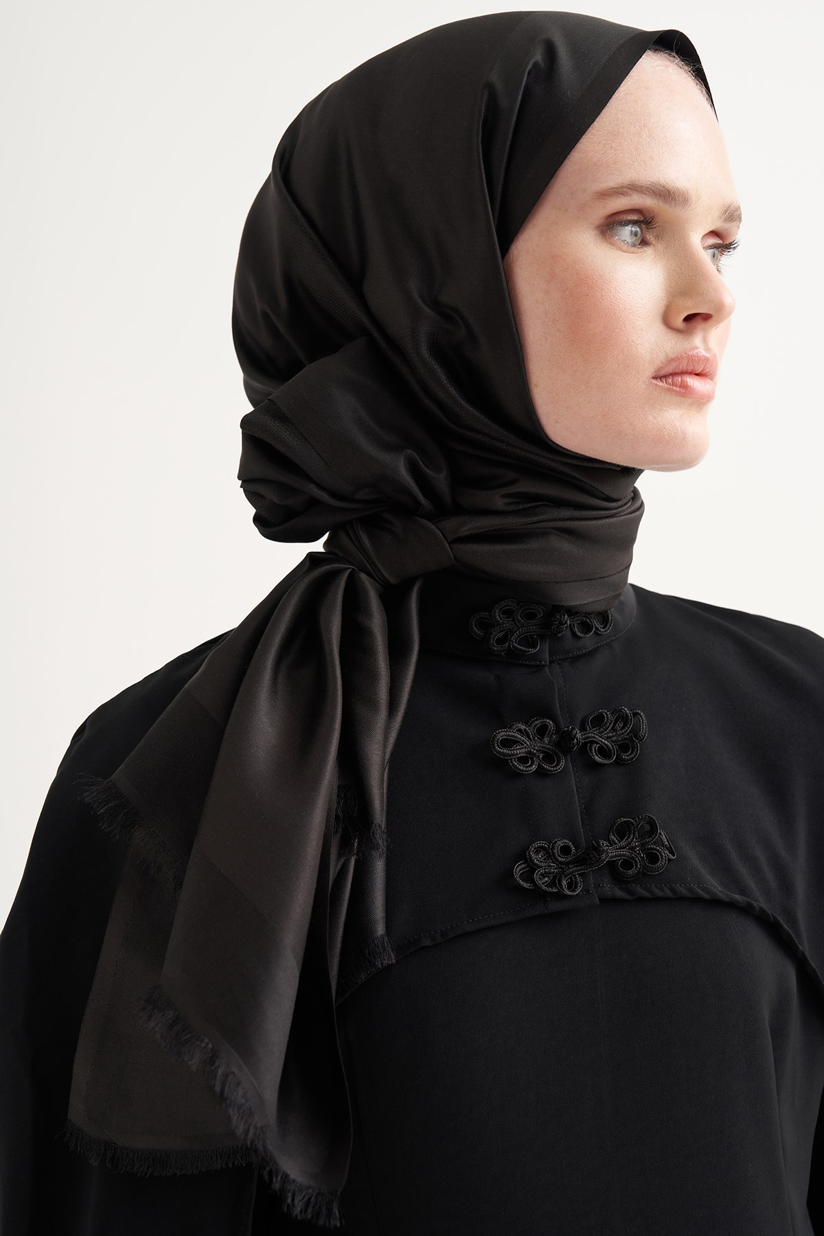 Elira Jakarlı İpek Şal Siyah