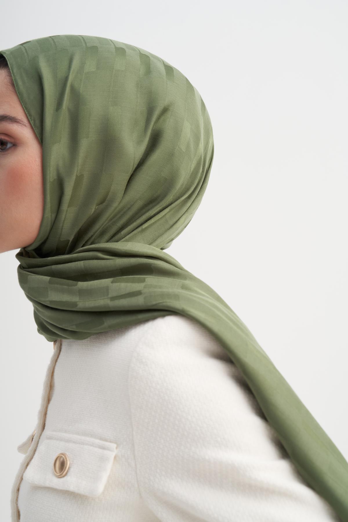 Küpçizgi Jakar İtalyan İpekli Şal Orman Yeşili