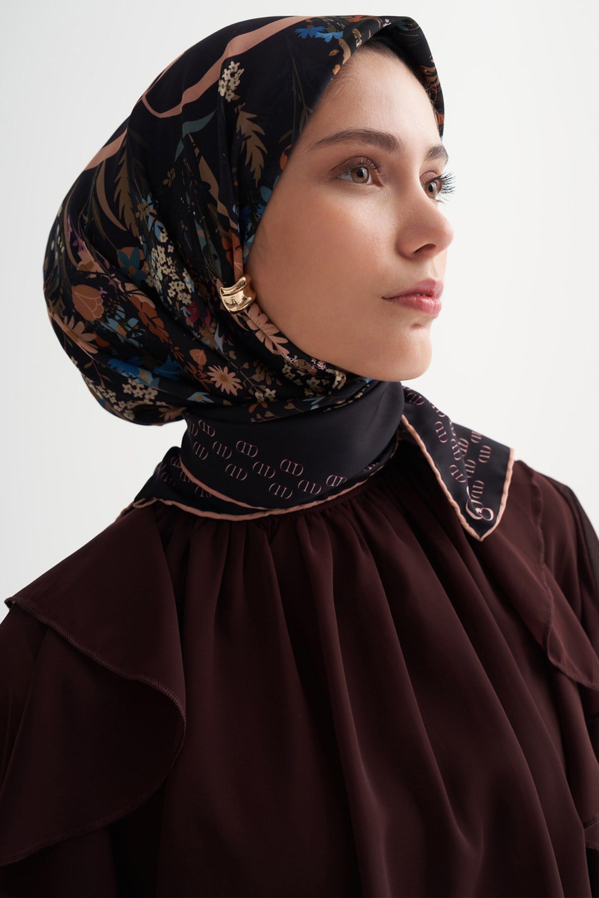 Buqet Mürdüm Twill Eşarp