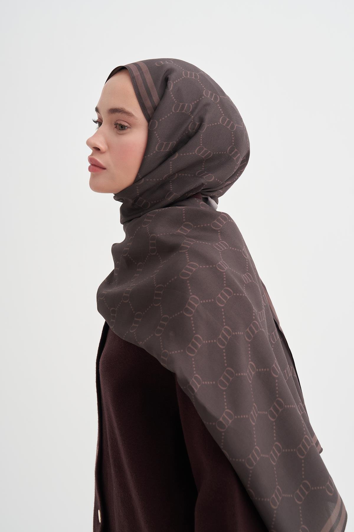 Grace Monogram Floş Şal Mocha