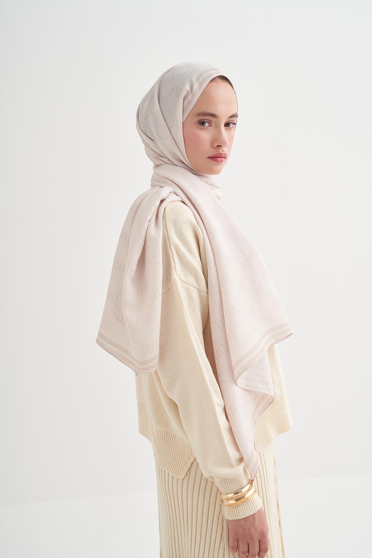 Grace Monogram Floş Şal Bej