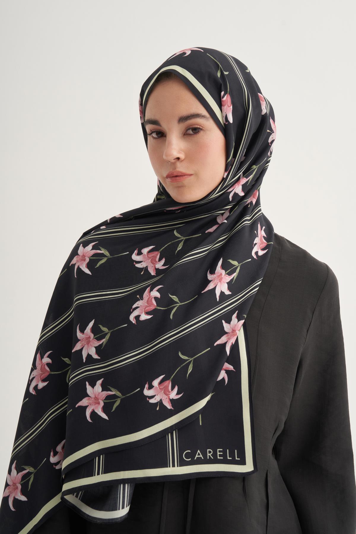 Blooming Çiçekli Floş Şal Siyah