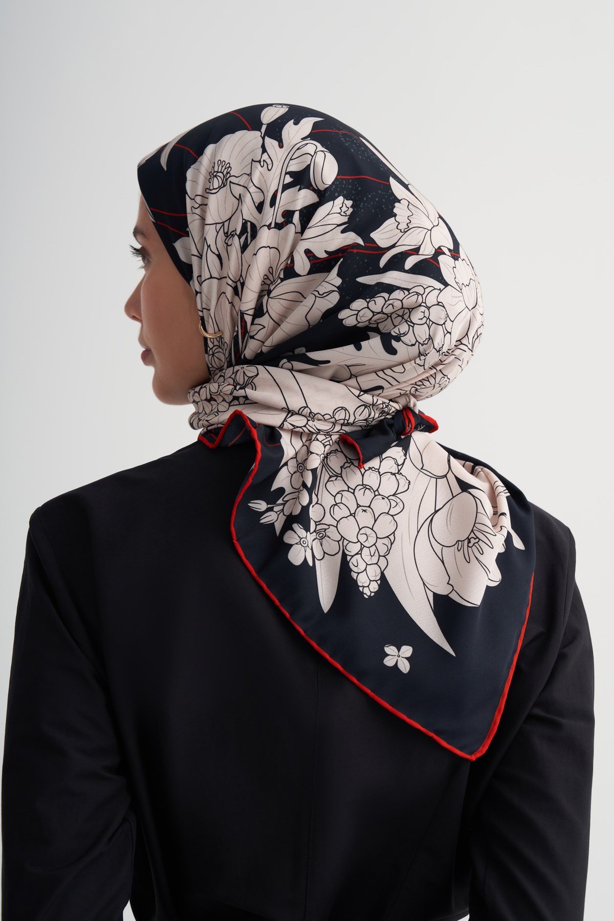 Atelier Lacivert Twill Eşarp