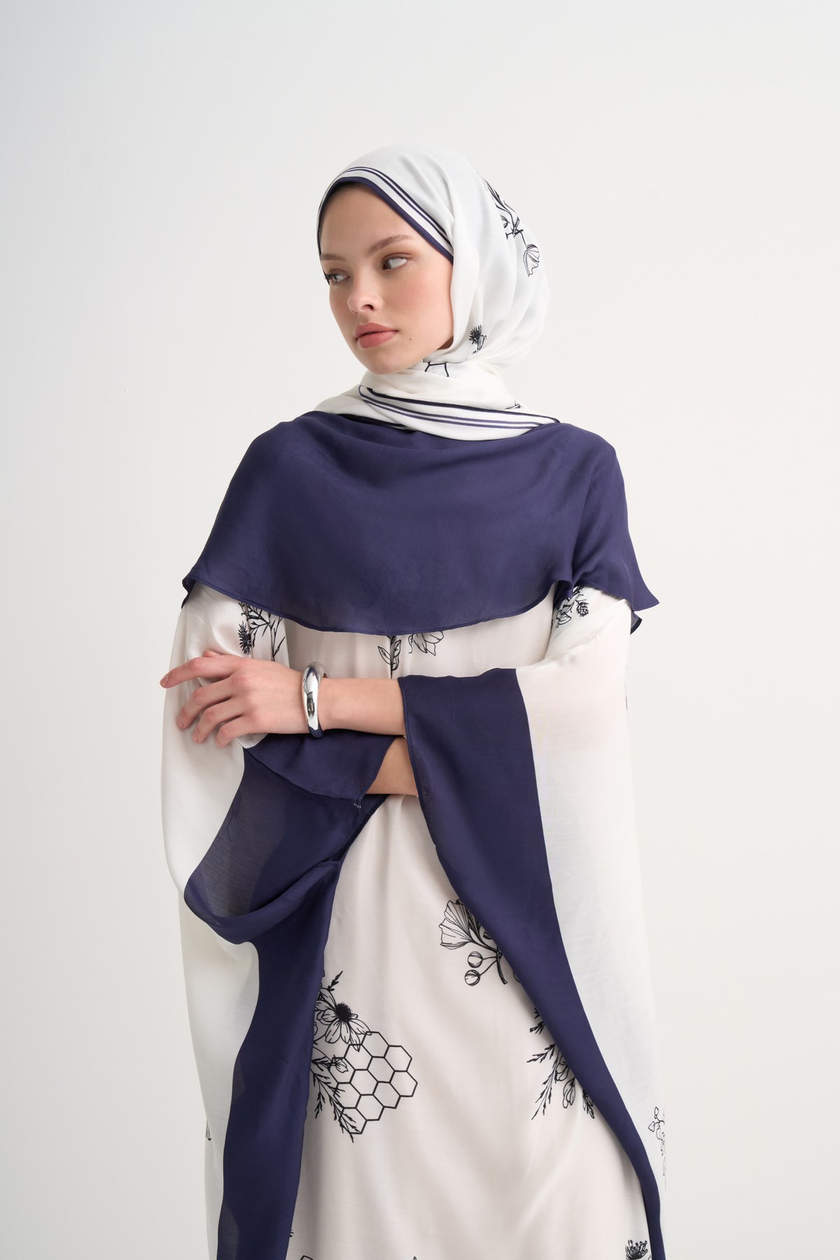 Peonia İncira Şal Yaka Kaftan Ekru