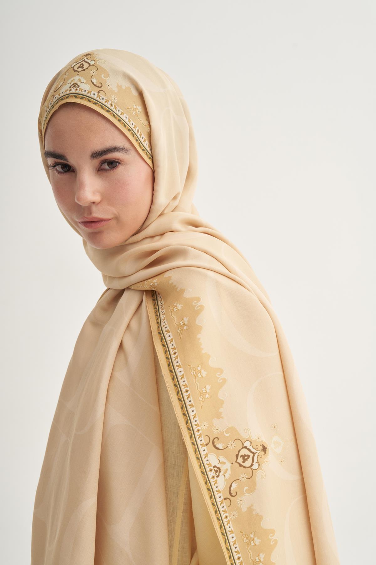 Luxe Monogram Floş Şal Gold