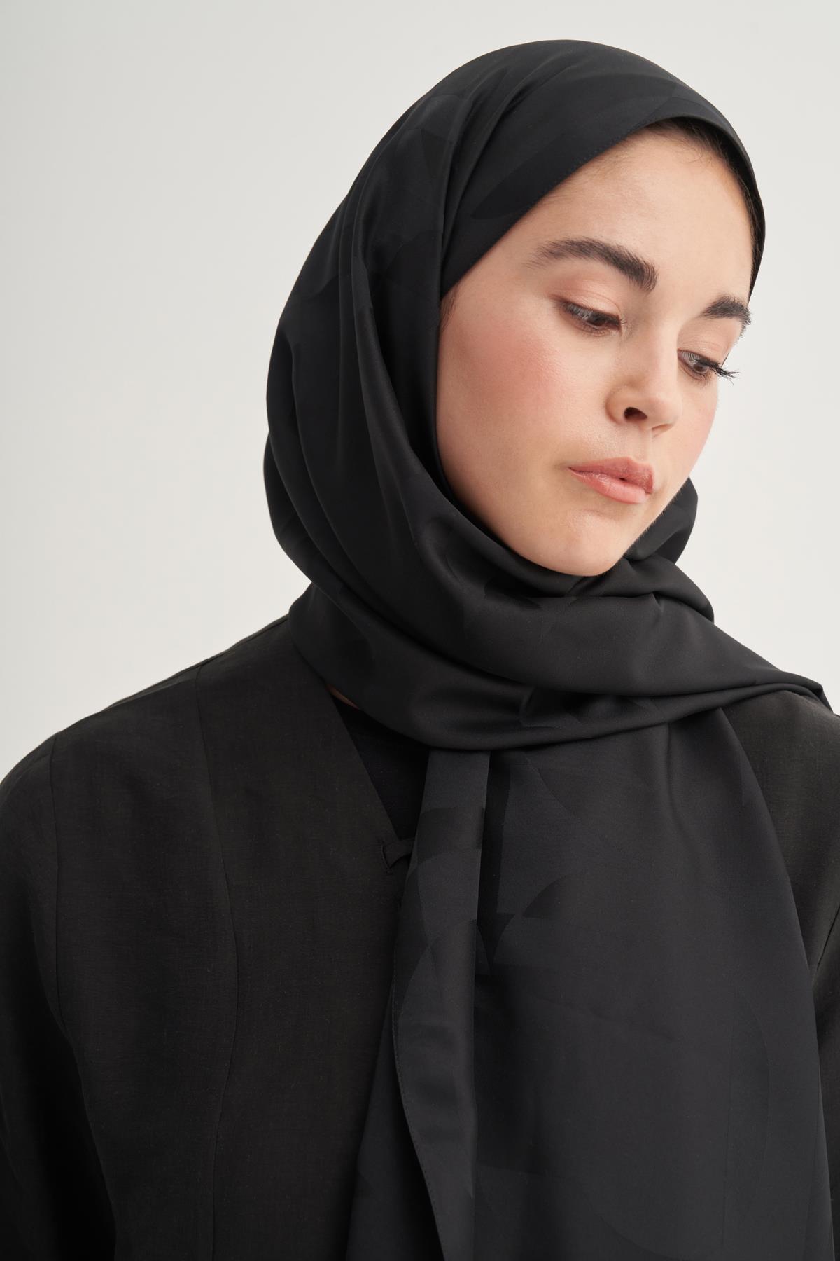 C Desen Monogram Pamuk İpek Şal Siyah