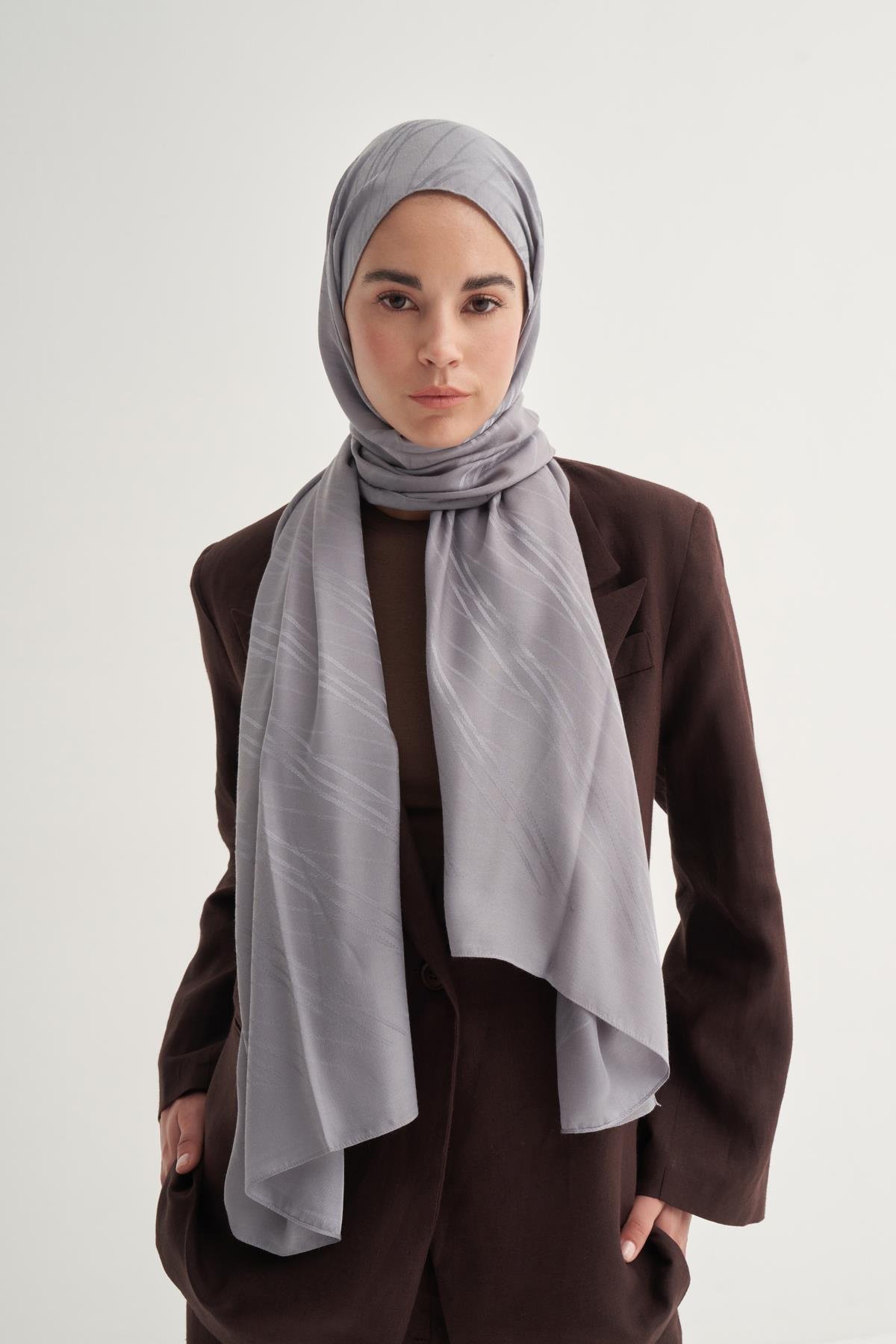 Simetrik Jakar İtalyan İpekli Şal Silver Gri