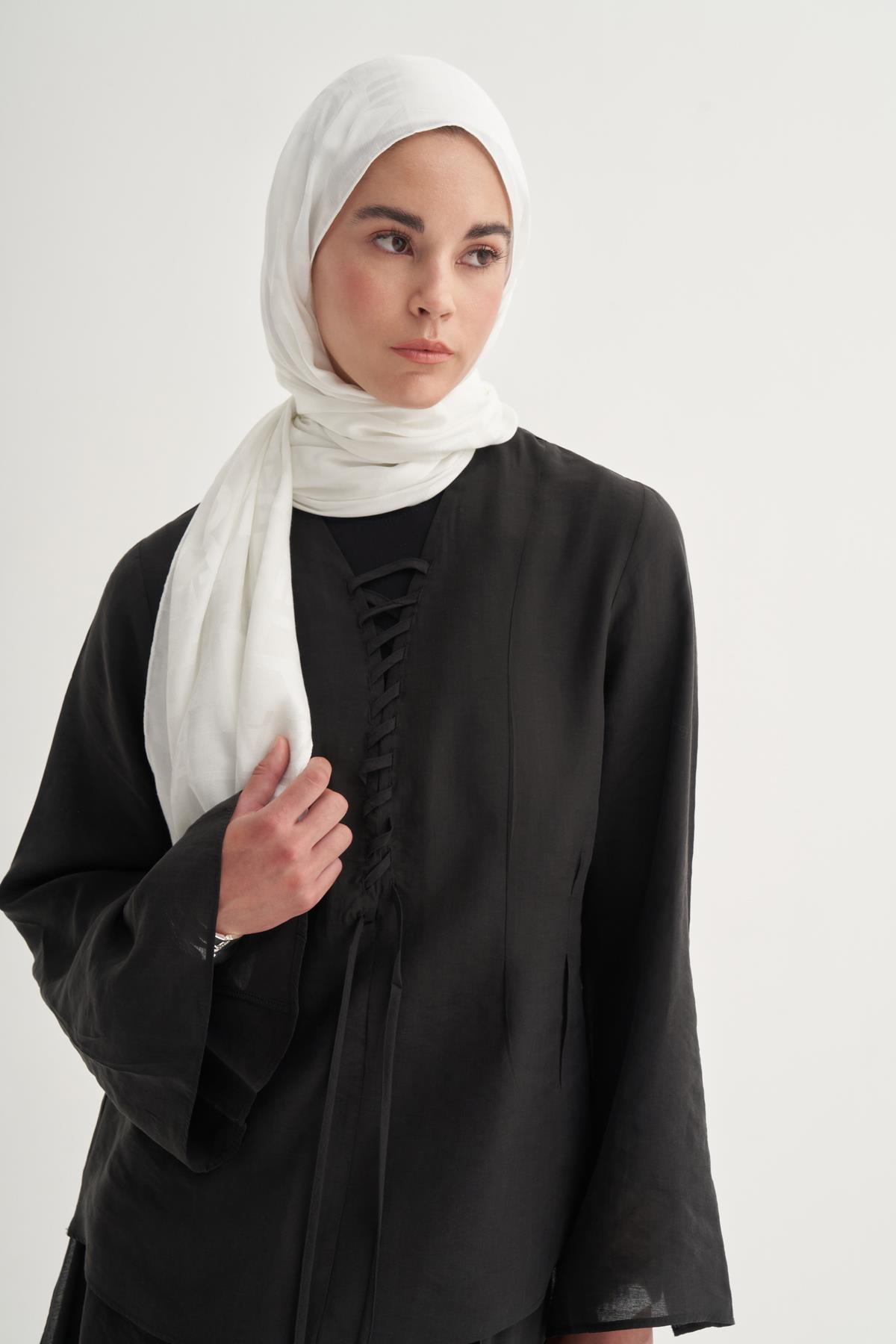 Yazı Desen Jakar İtalyan İpekli Şal Ekru