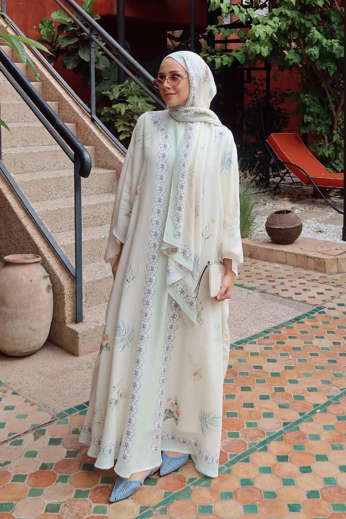 Feyza Hakyemezin Tercihi Rosmina Krem Floş Kaftan