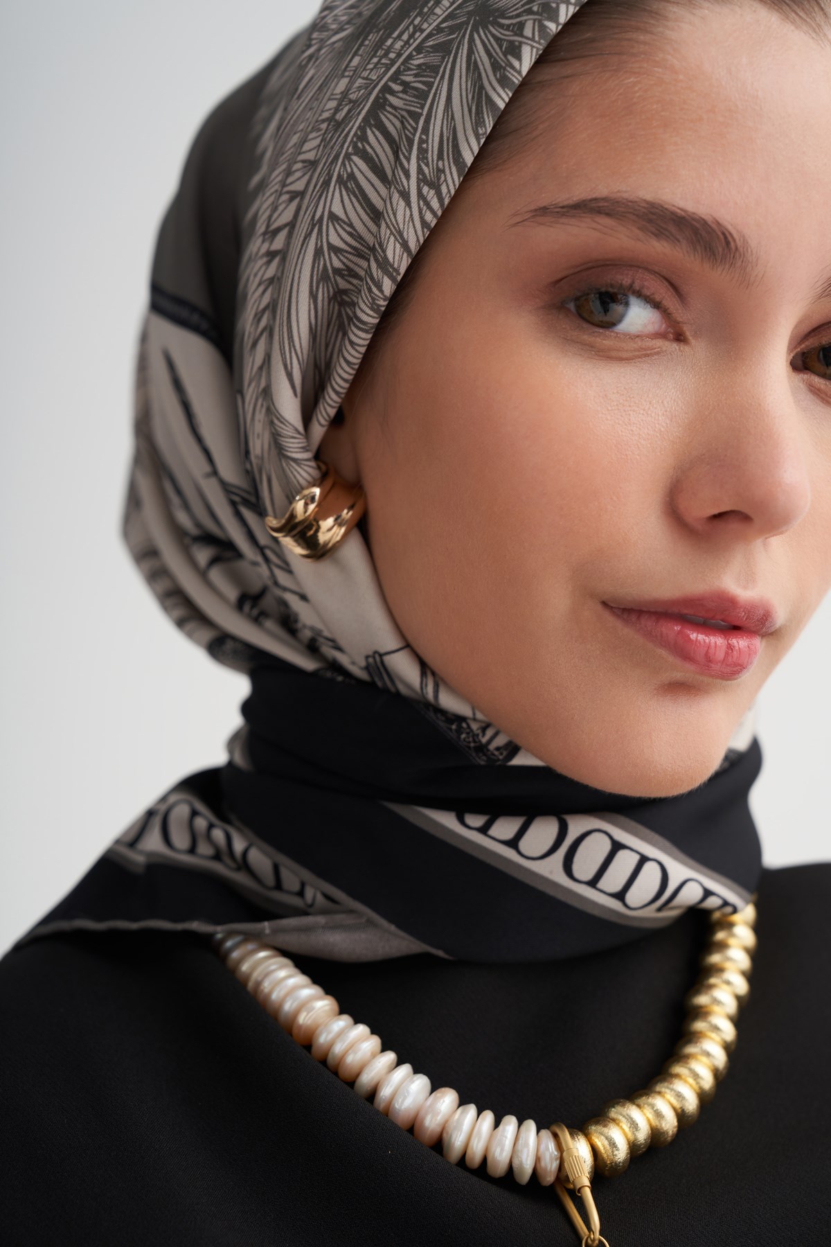 Botinica Antrasit Twill Eşarp