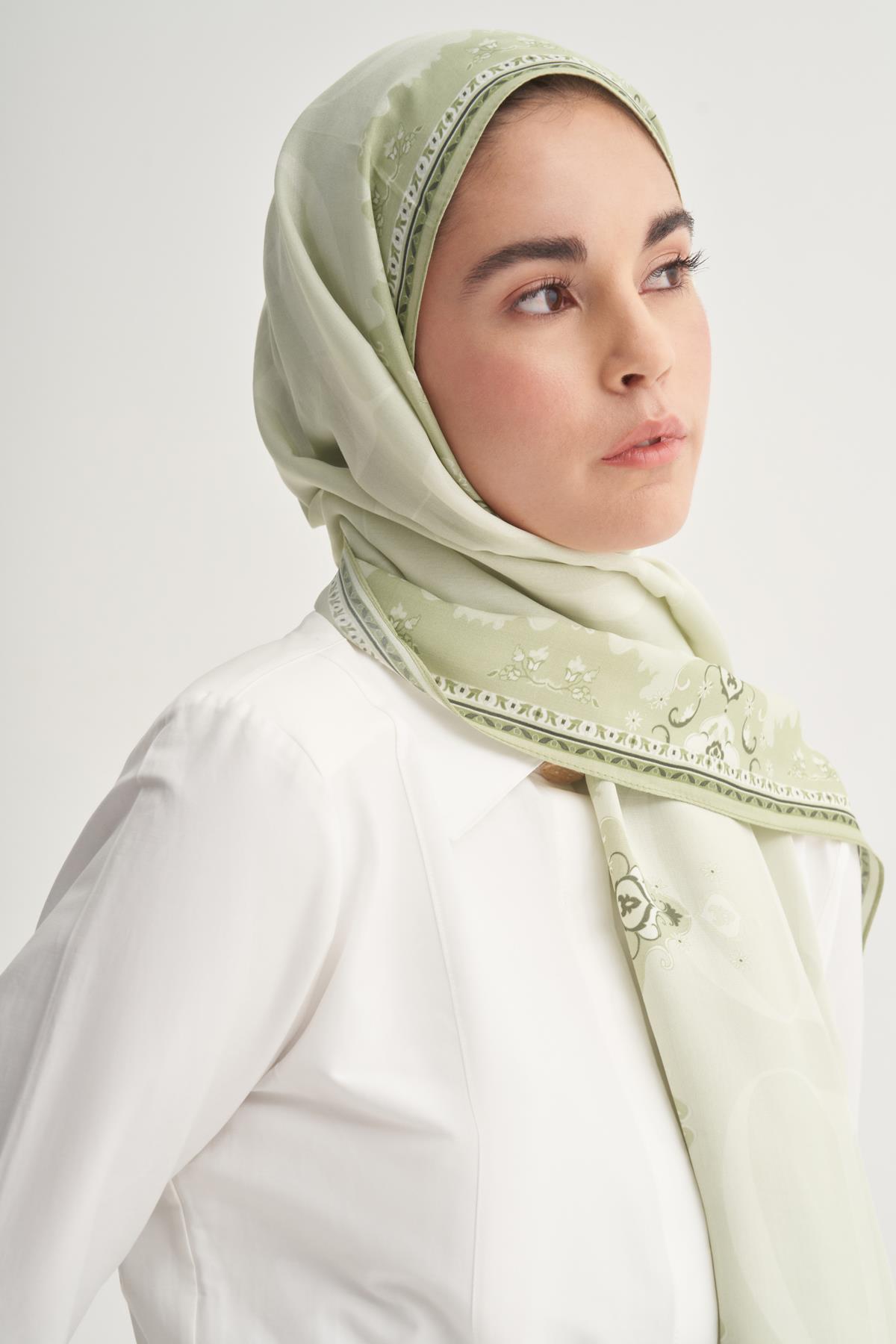 Luxe Monogram Floş Şal Soft Yeşil